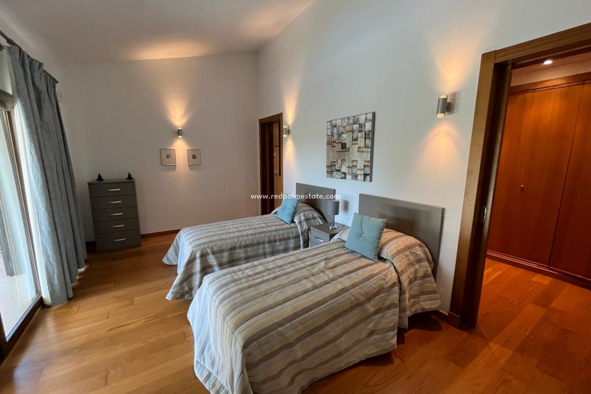 Resale - Villa -
La Manga - La Manga Club