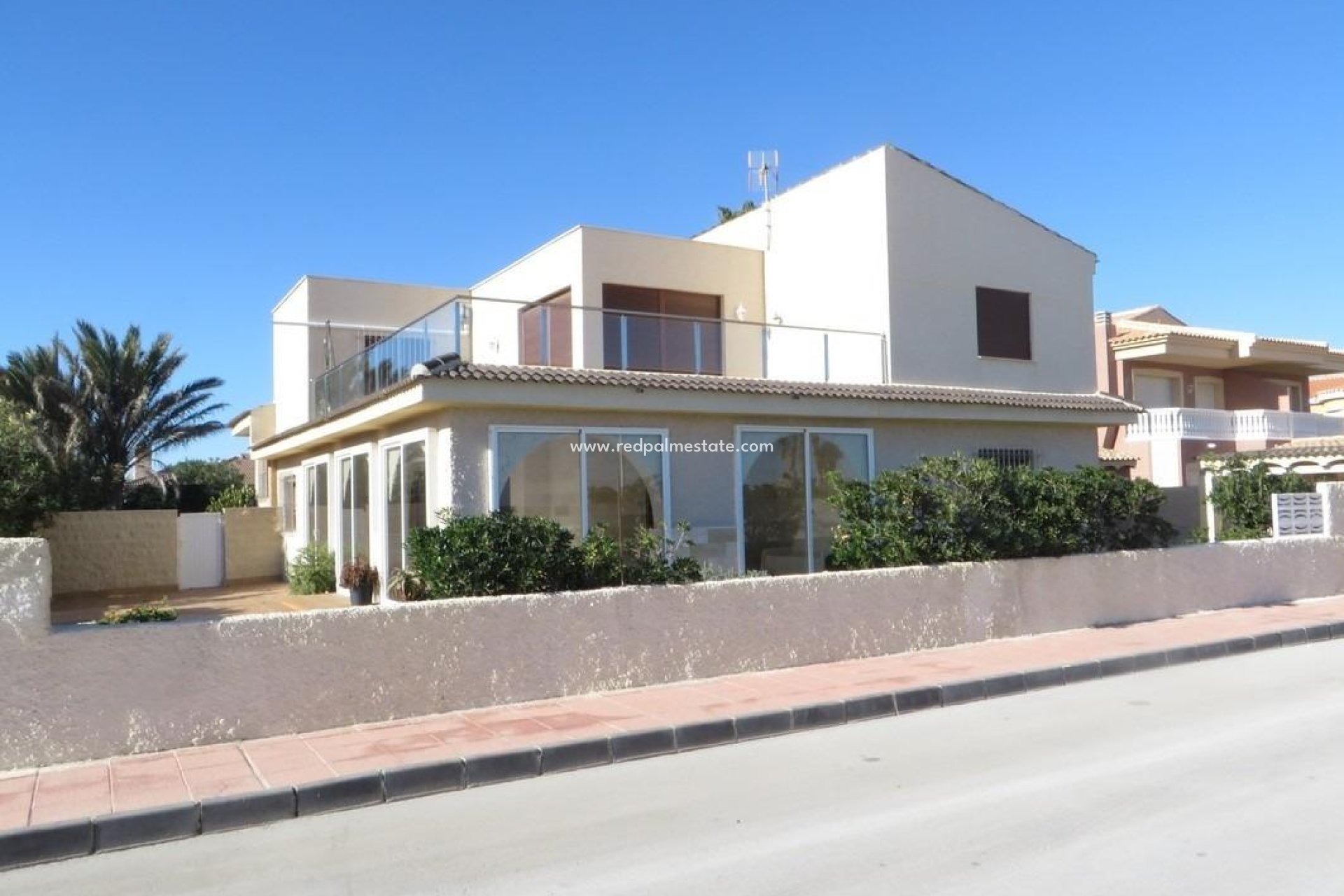 Resale - Villa -
La Manga - Playa De Las Gaviotas-el Pedrucho