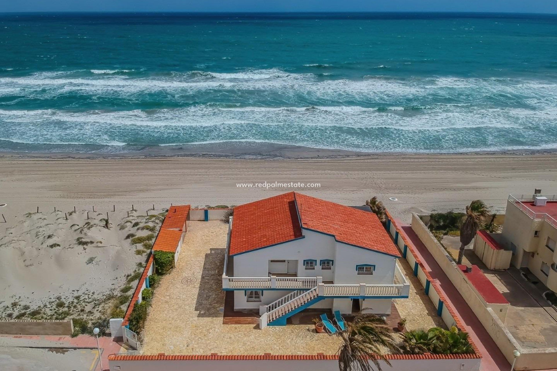 Resale - Villa -
La Manga - Playa del Estacio