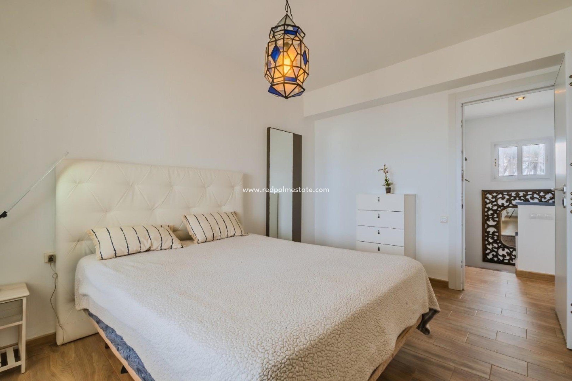 Resale - Villa -
La Manga - Playa del Estacio