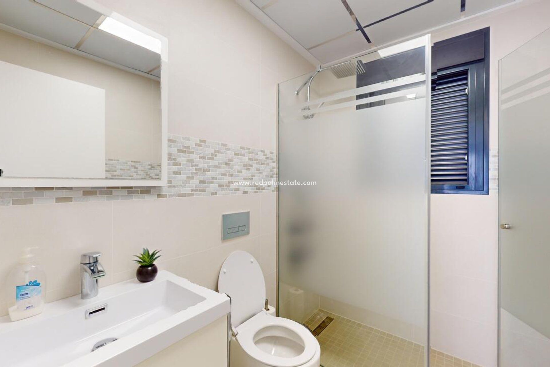 Resale - Villa -
La Manga - Playa Honda