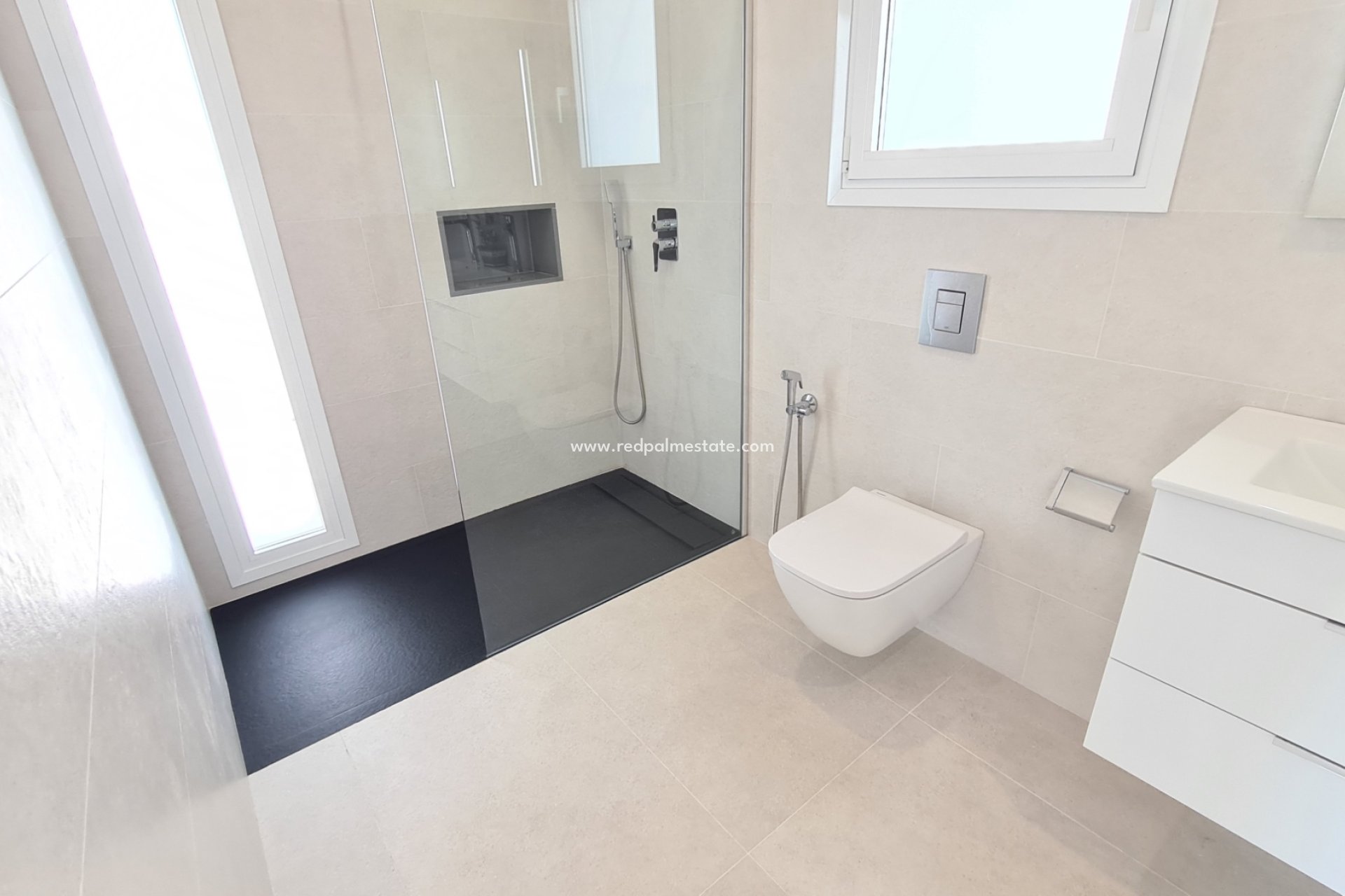 Resale - Villa -
La Marina - La Marina / El Pinet