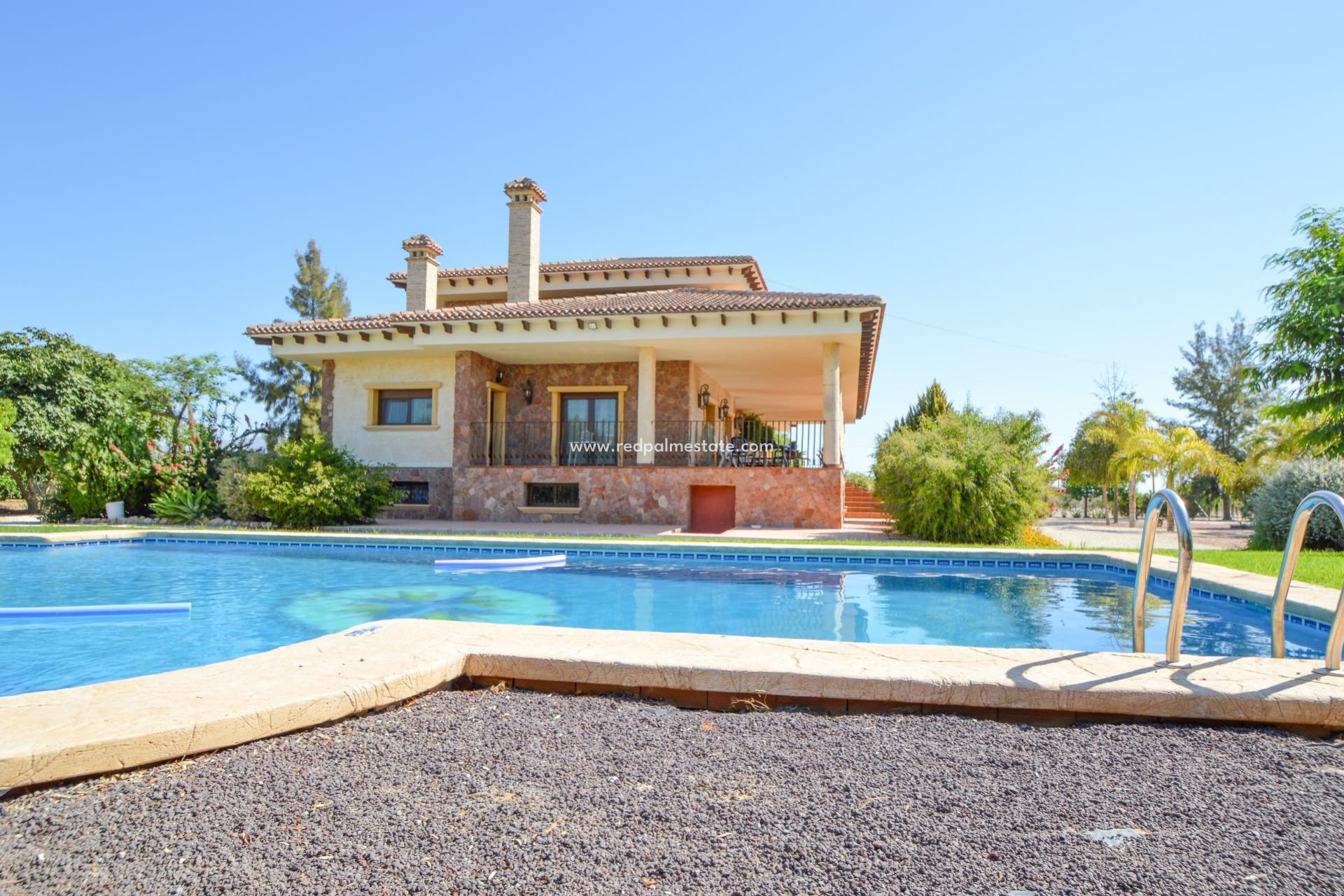 Resale - Villa -
La Murada