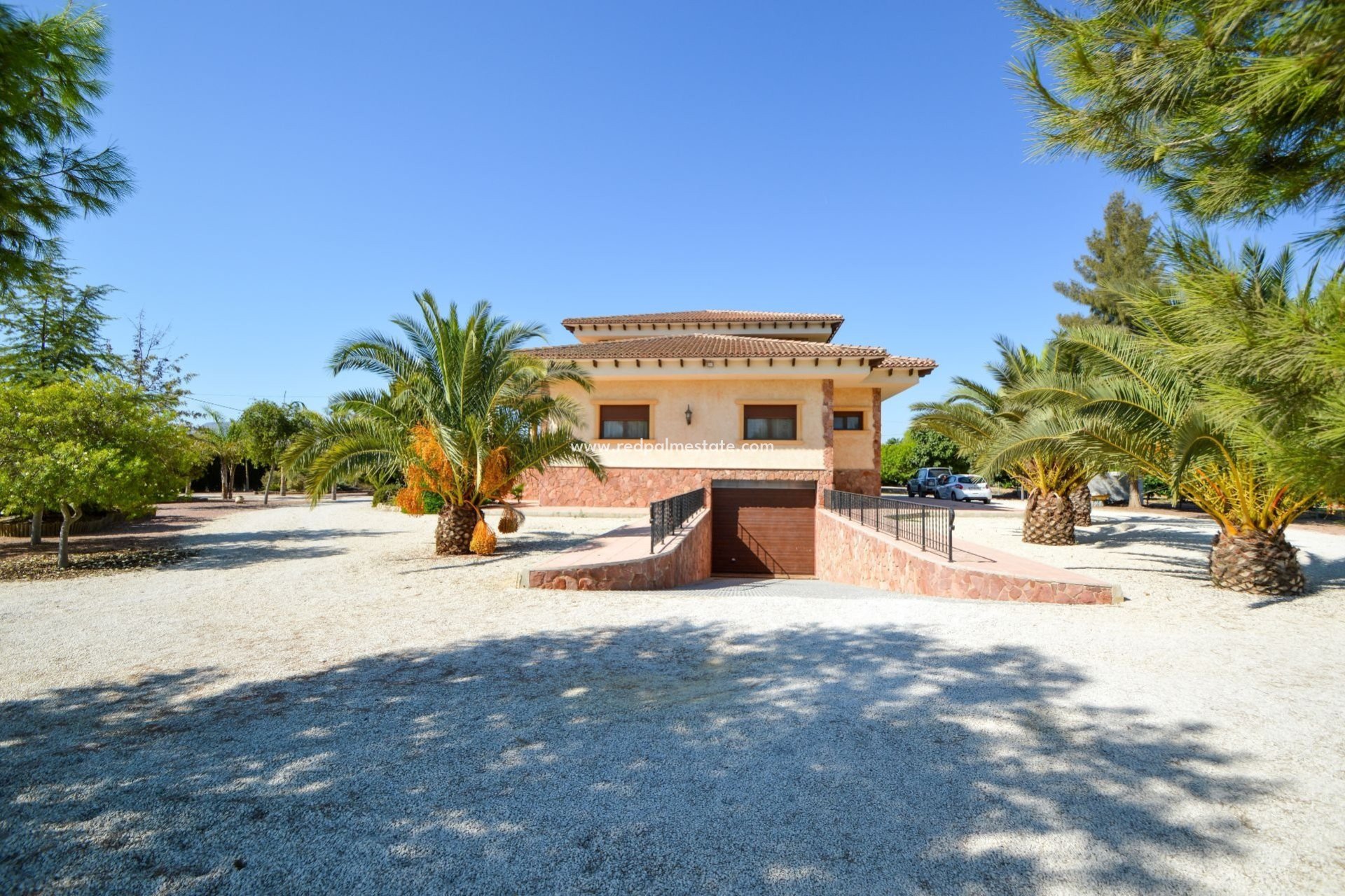 Resale - Villa -
La Murada