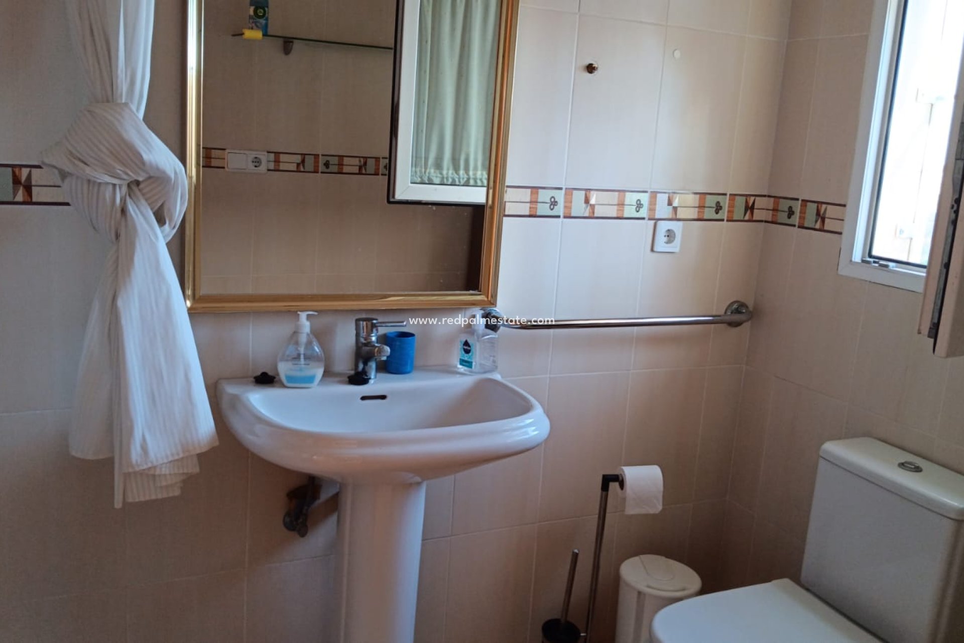 Resale - Villa -
La Nucía