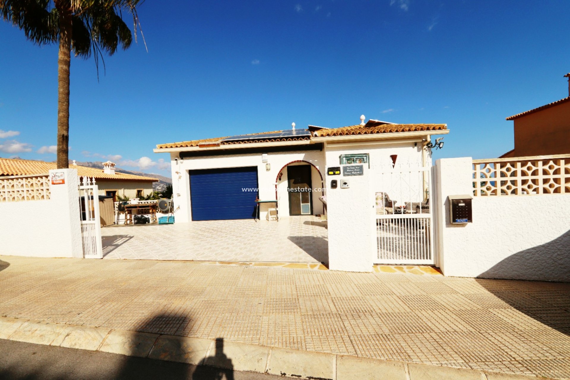 Resale - Villa -
La Nucía