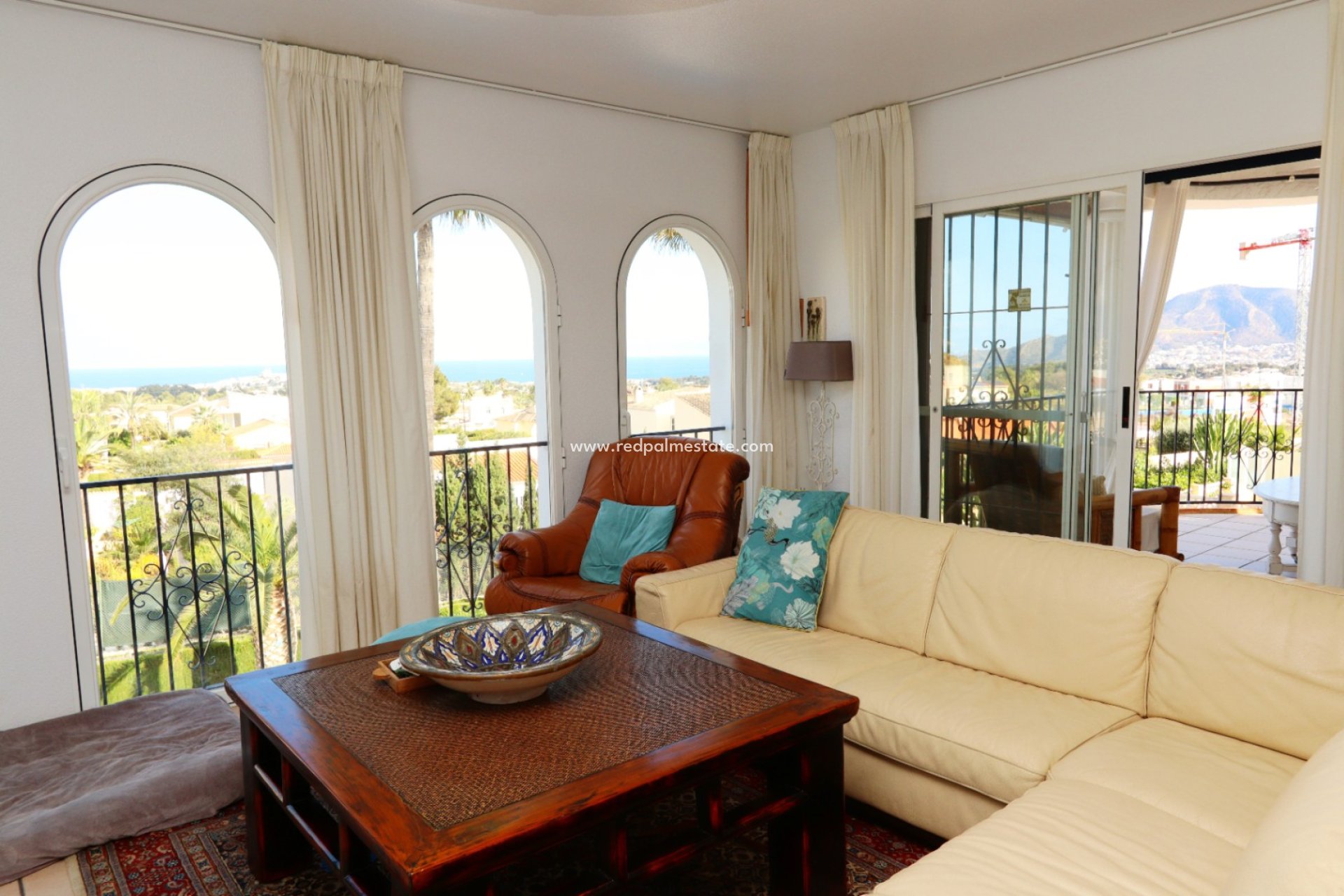 Resale - Villa -
La Nucía