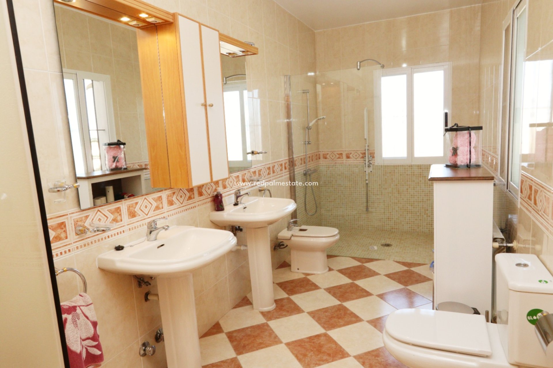 Resale - Villa -
La Nucía