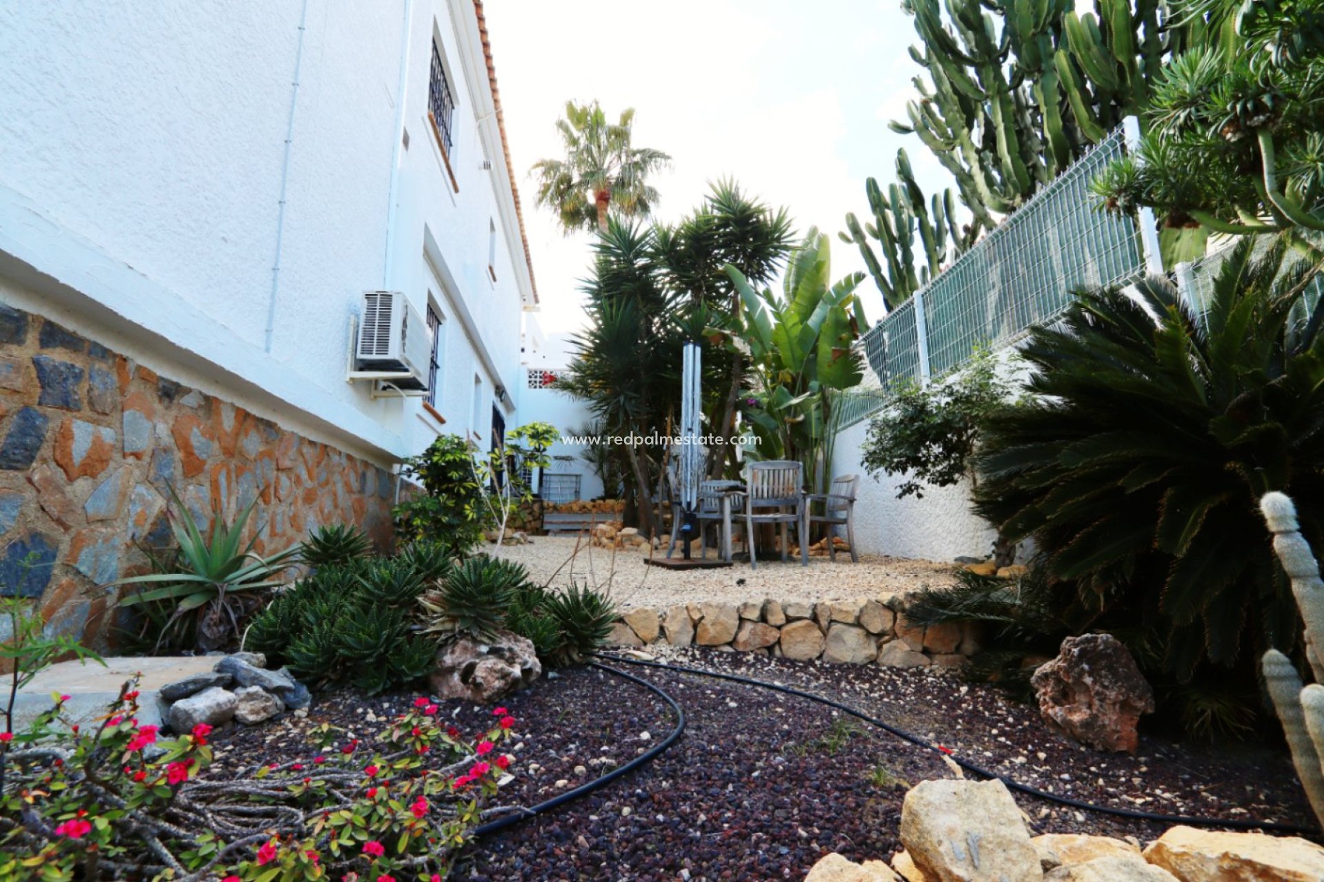 Resale - Villa -
La Nucía