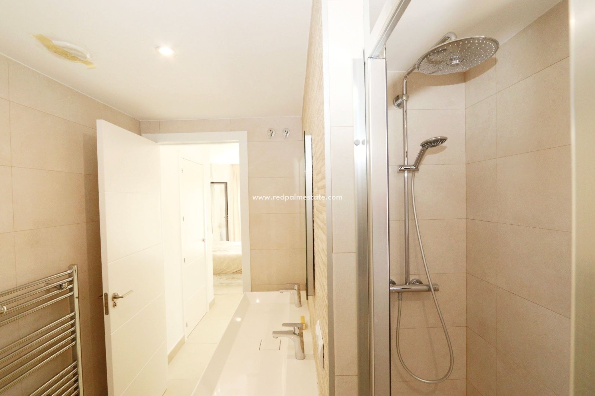 Resale - Villa -
La Nucía