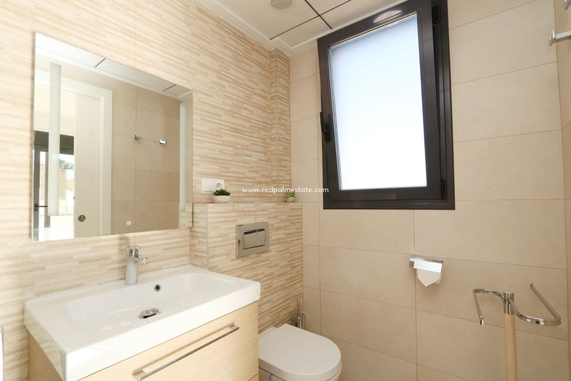 Resale - Villa -
La Nucía