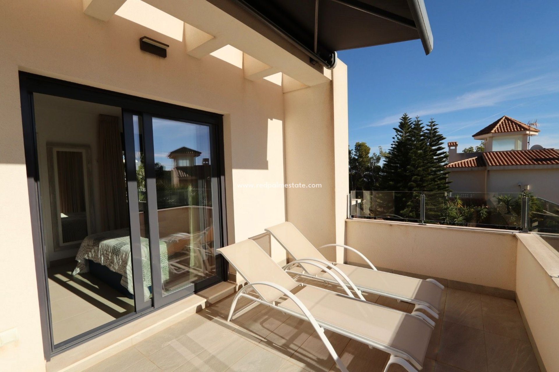 Resale - Villa -
La Nucía