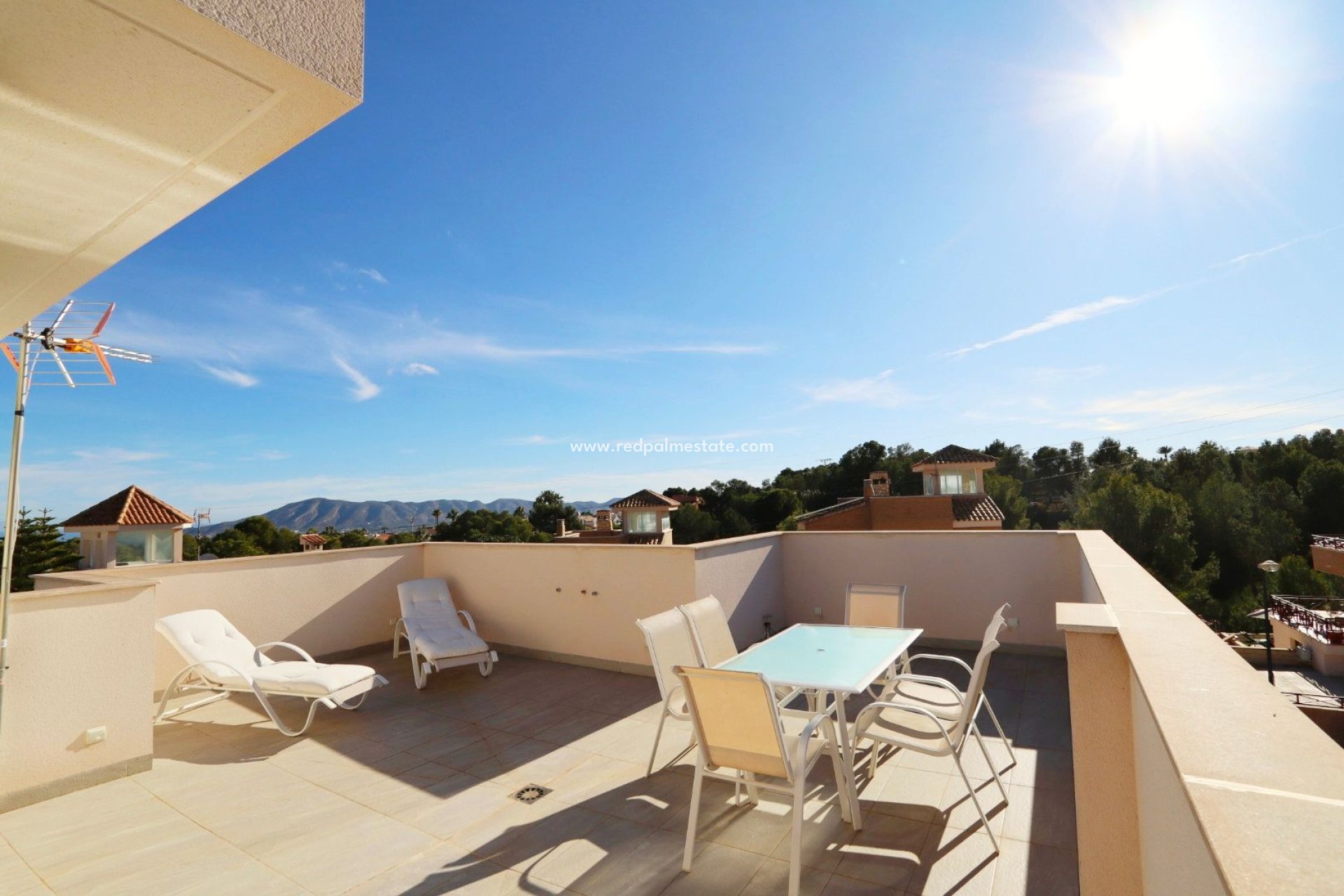 Resale - Villa -
La Nucía