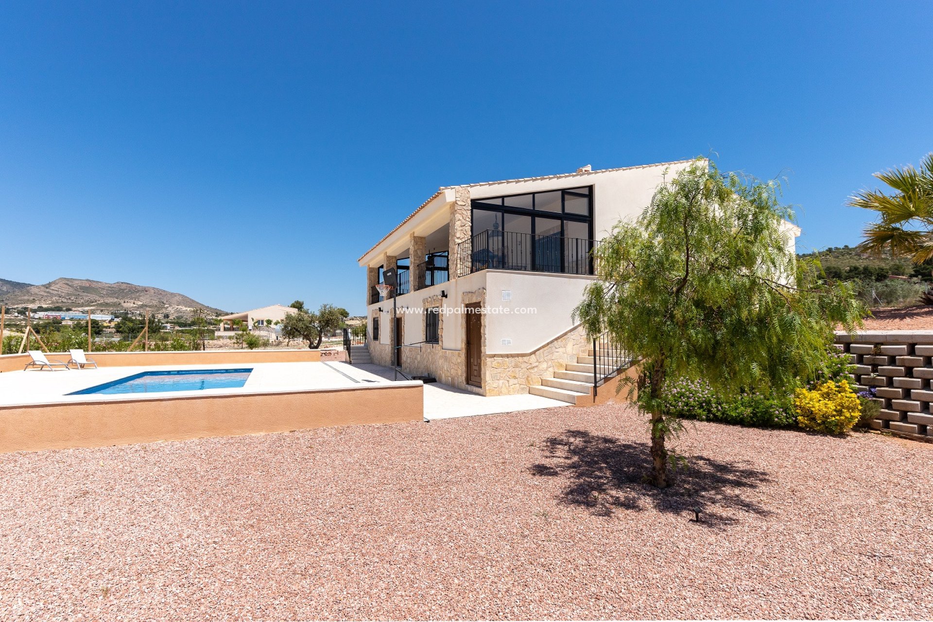 Resale - Villa -
La Romana - Inland
