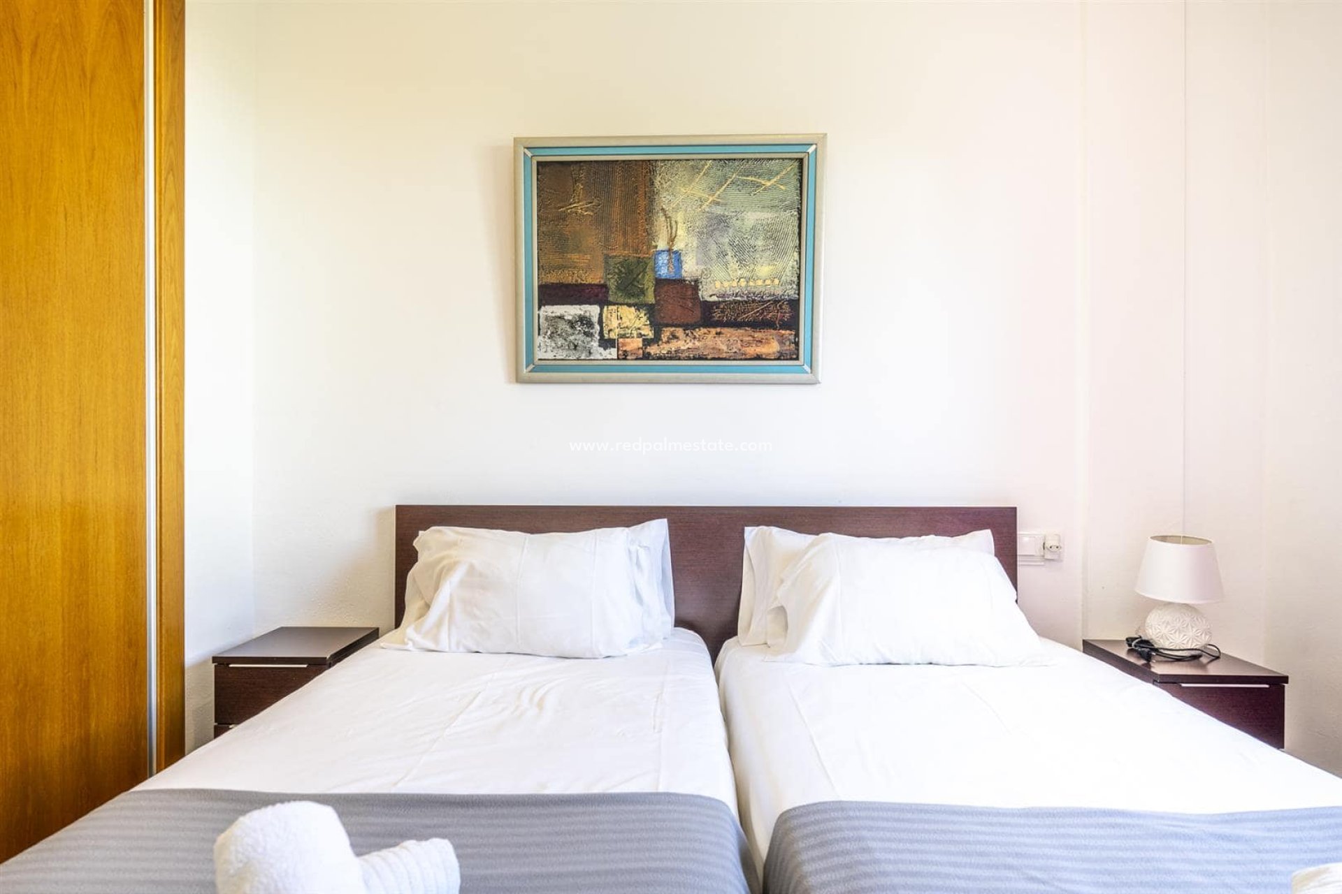 Resale - Villa -
La Torre Golf Resort - Inland
