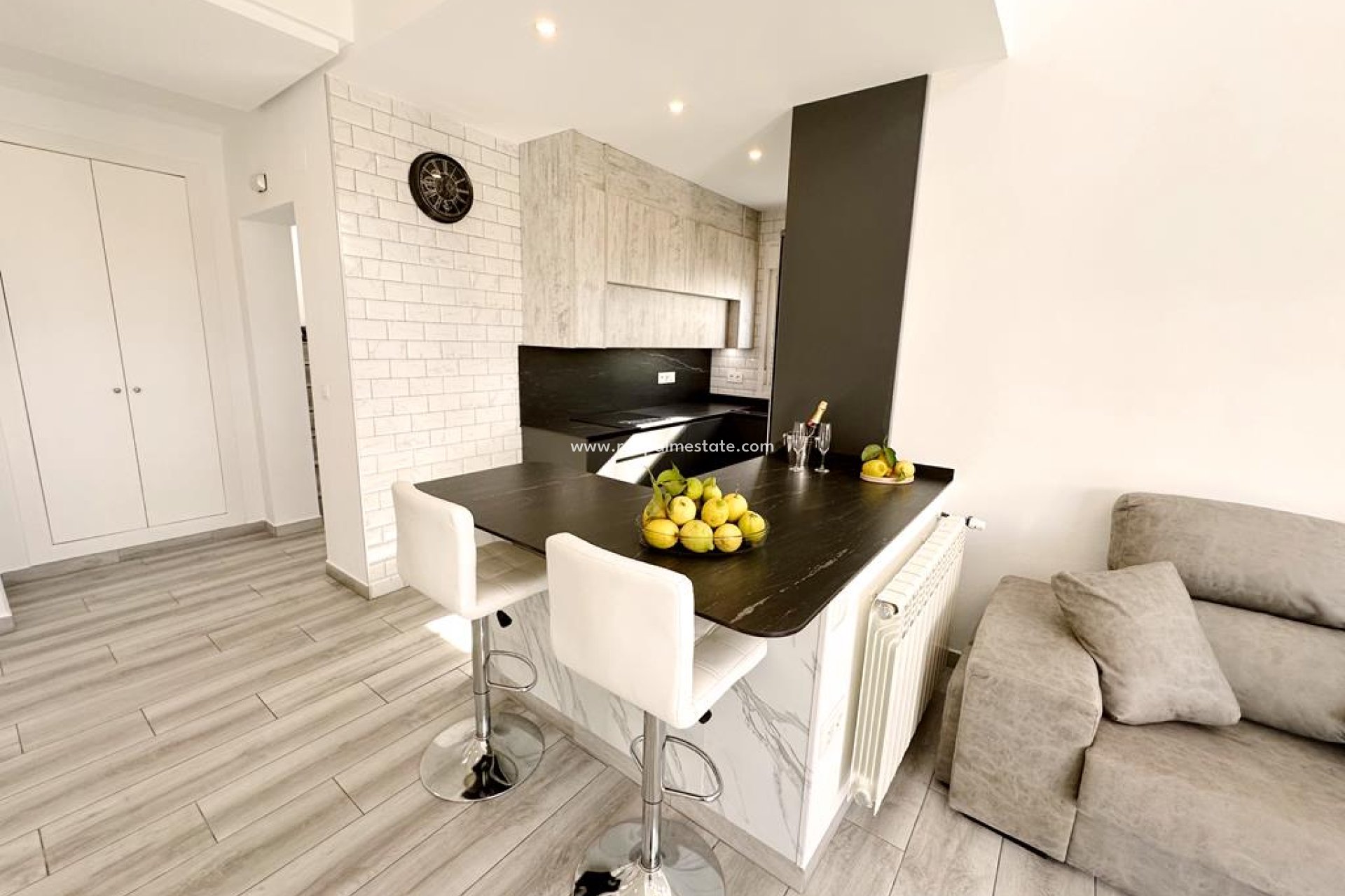 Resale - Villa -
La Torre Golf Resort - Inland