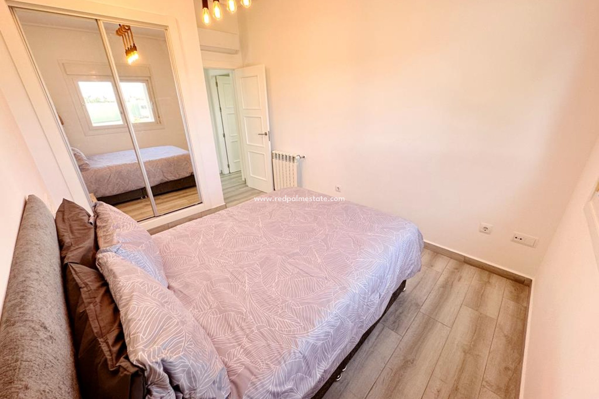 Resale - Villa -
La Torre Golf Resort - Inland