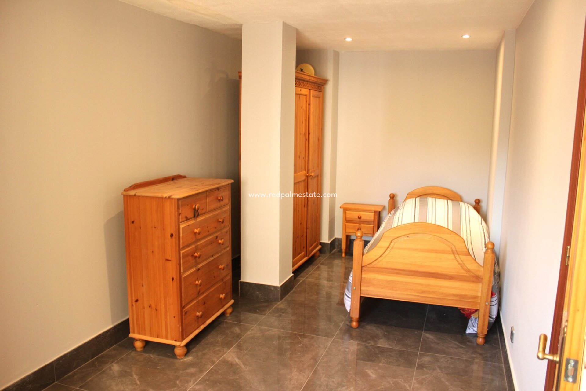 Resale - Villa -
La Zenia - Costa Blanca