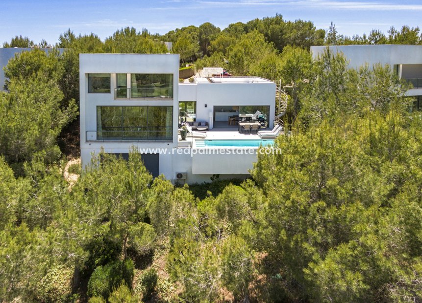 Resale - Villa -
Las Colinas Golf