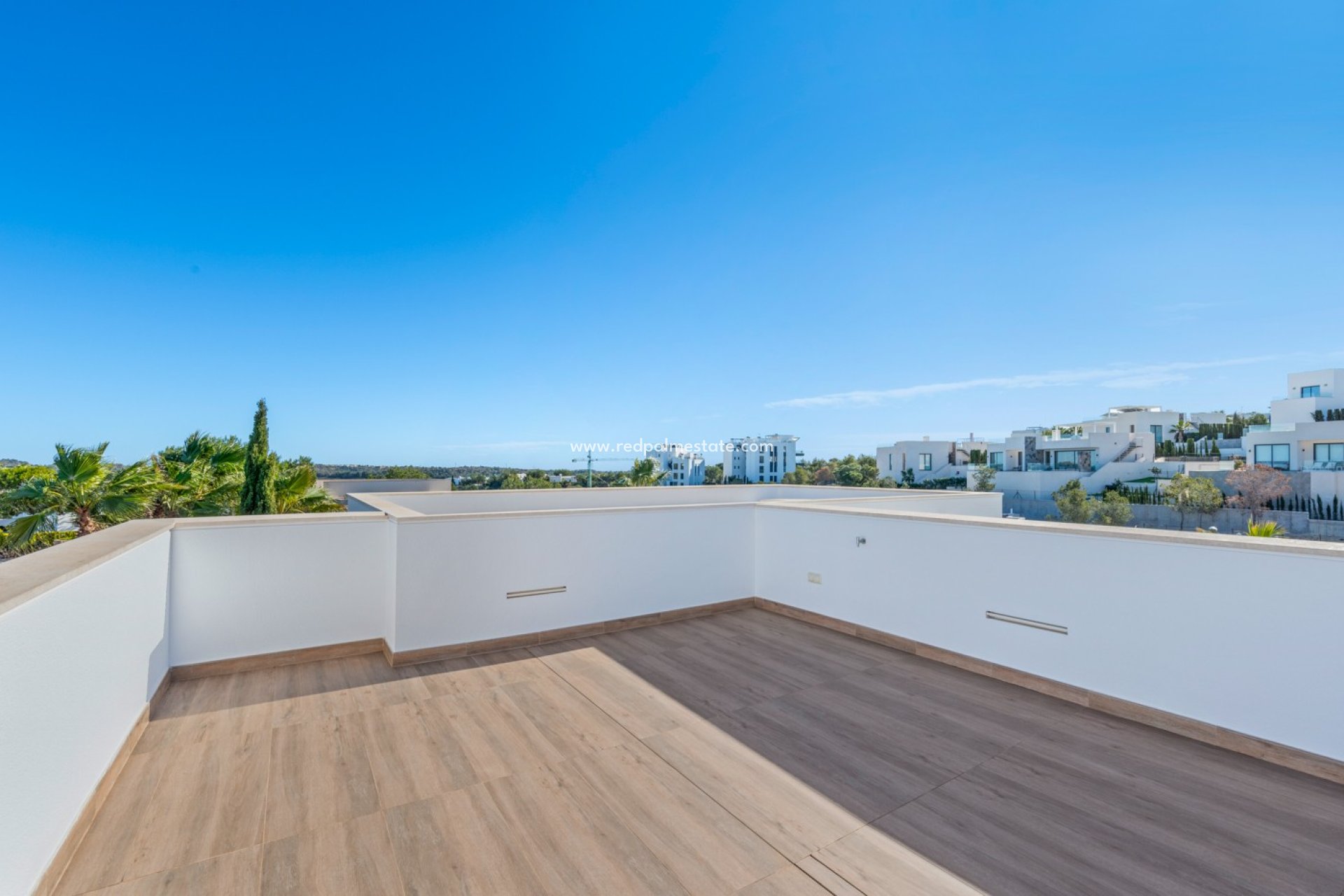 Resale - Villa -
Las Colinas Golf
