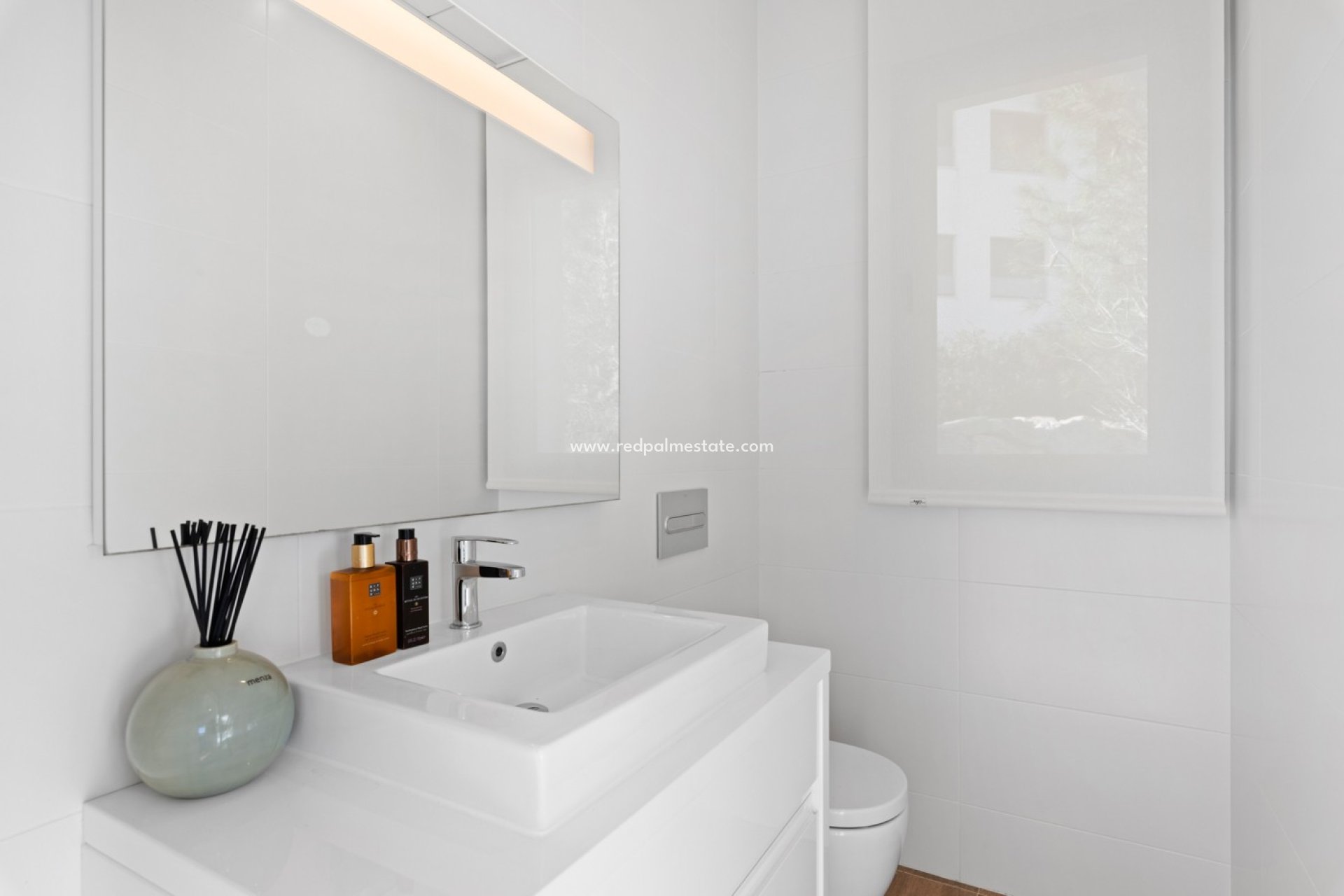 Resale - Villa -
Las Colinas Golf