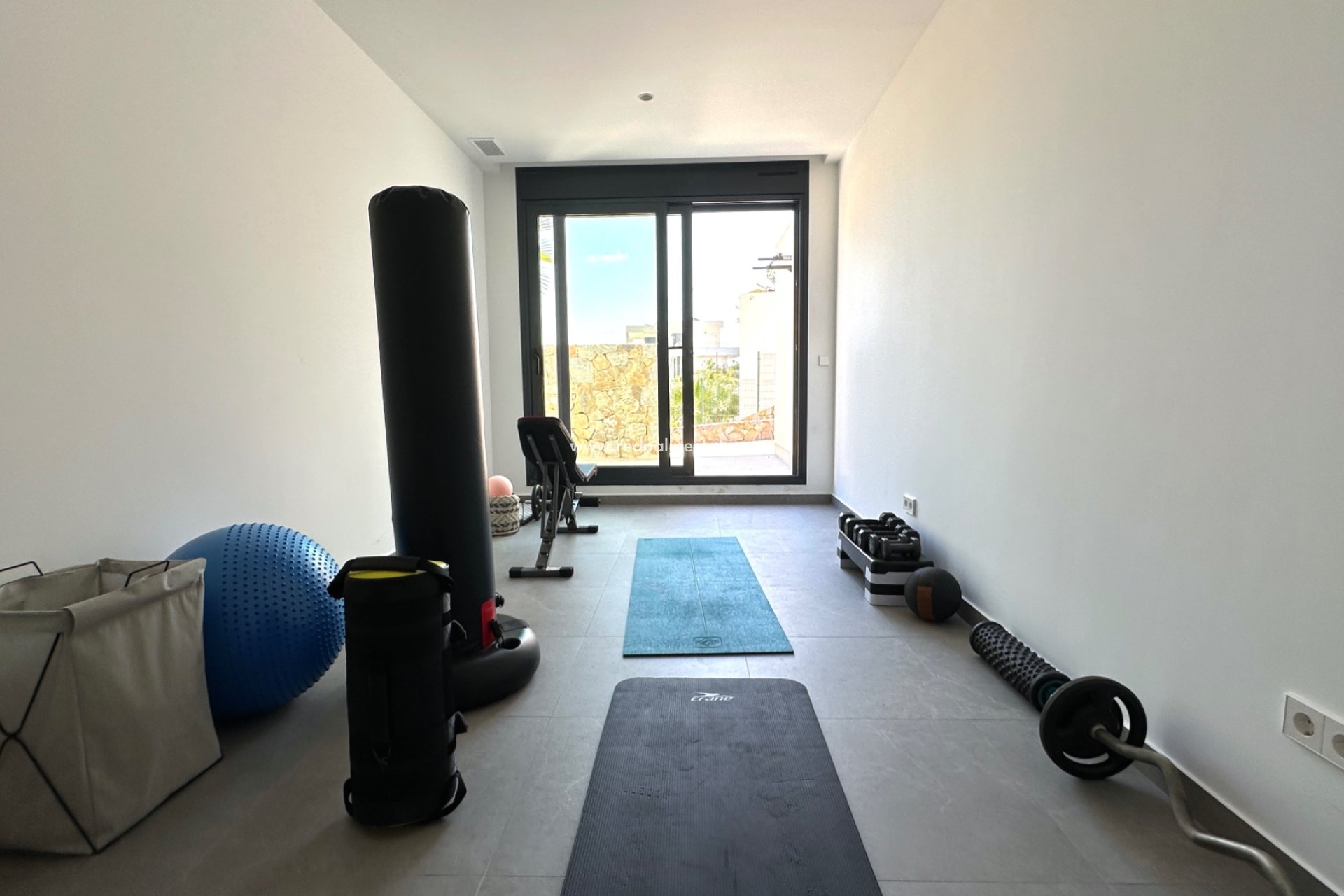 Resale - Villa -
Las Colinas Golf