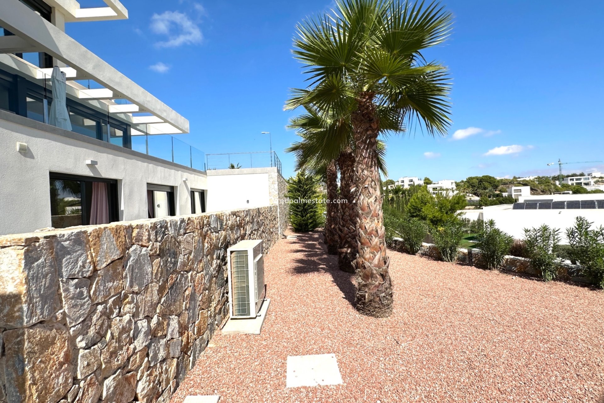 Resale - Villa -
Las Colinas Golf