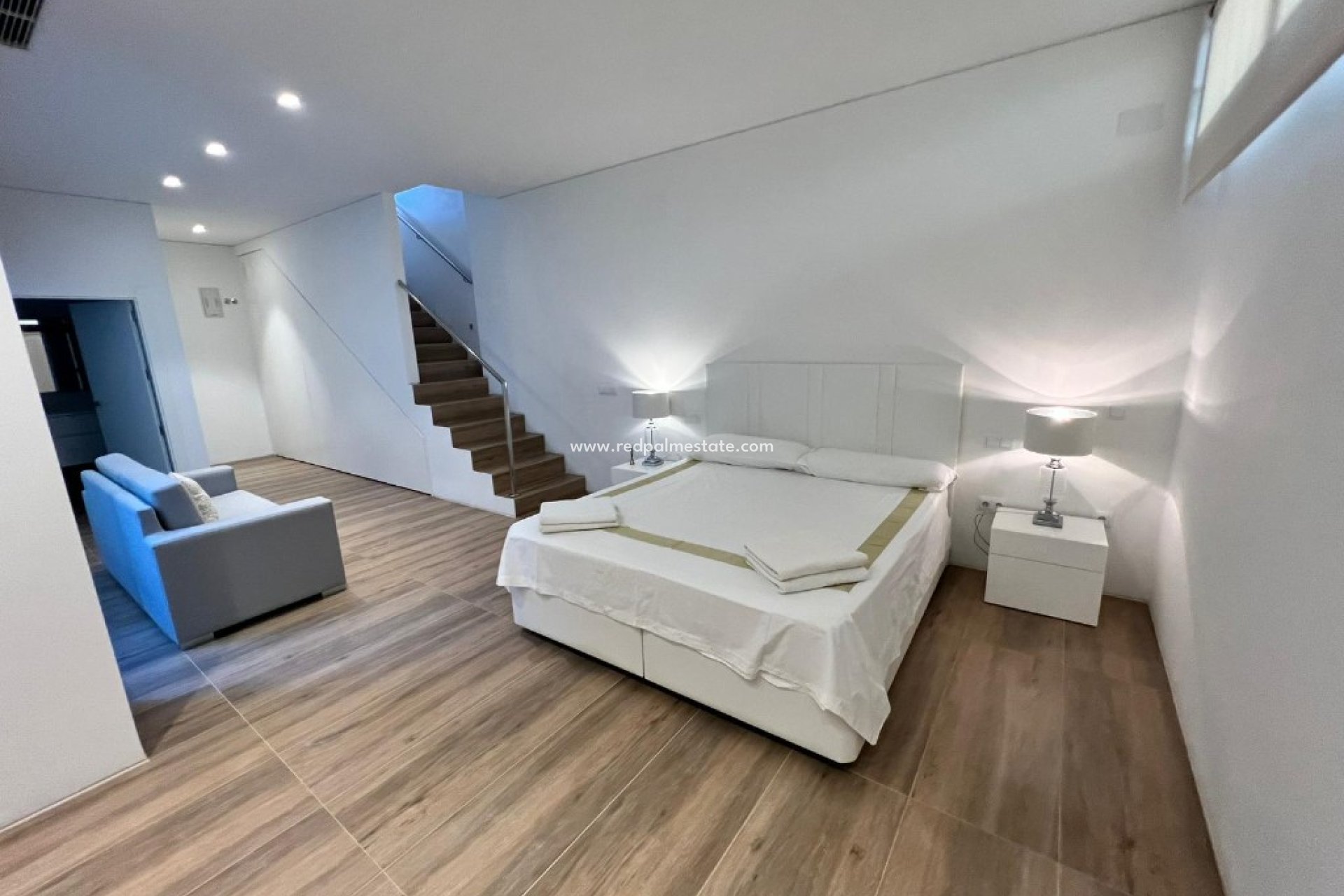 Resale - Villa -
Las Colinas Golf