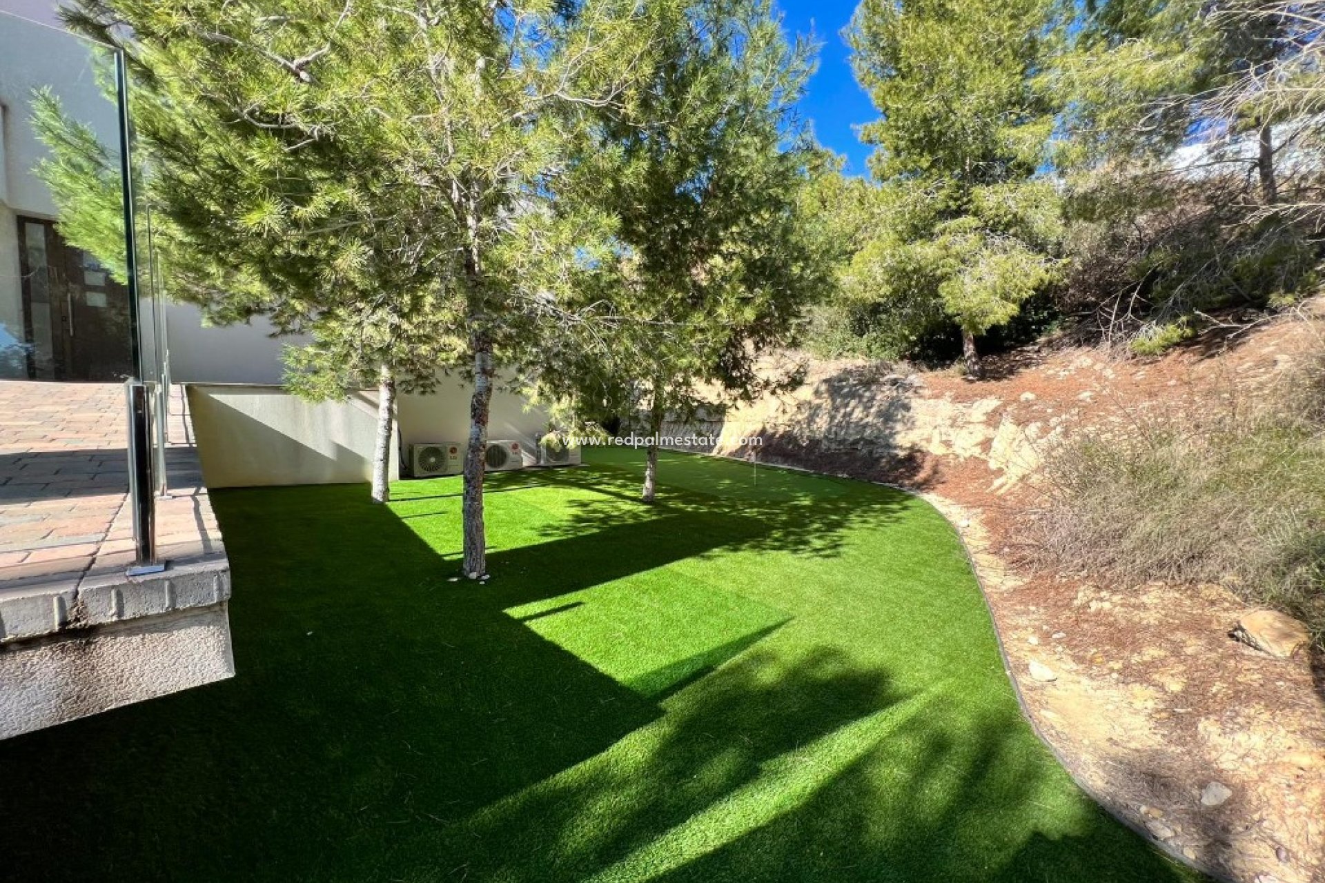 Resale - Villa -
Las Colinas Golf