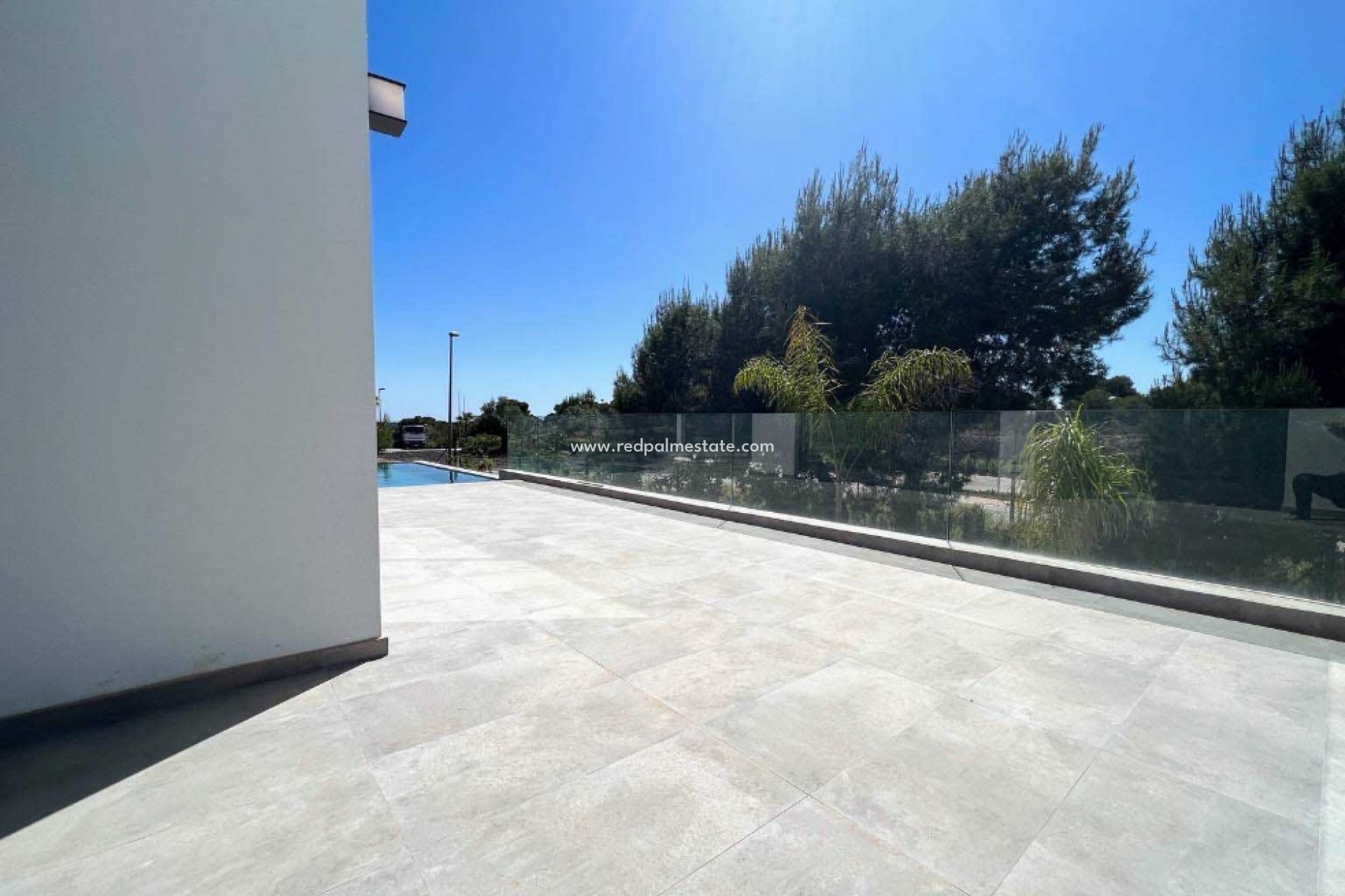 Resale - Villa -
Las Colinas Golf