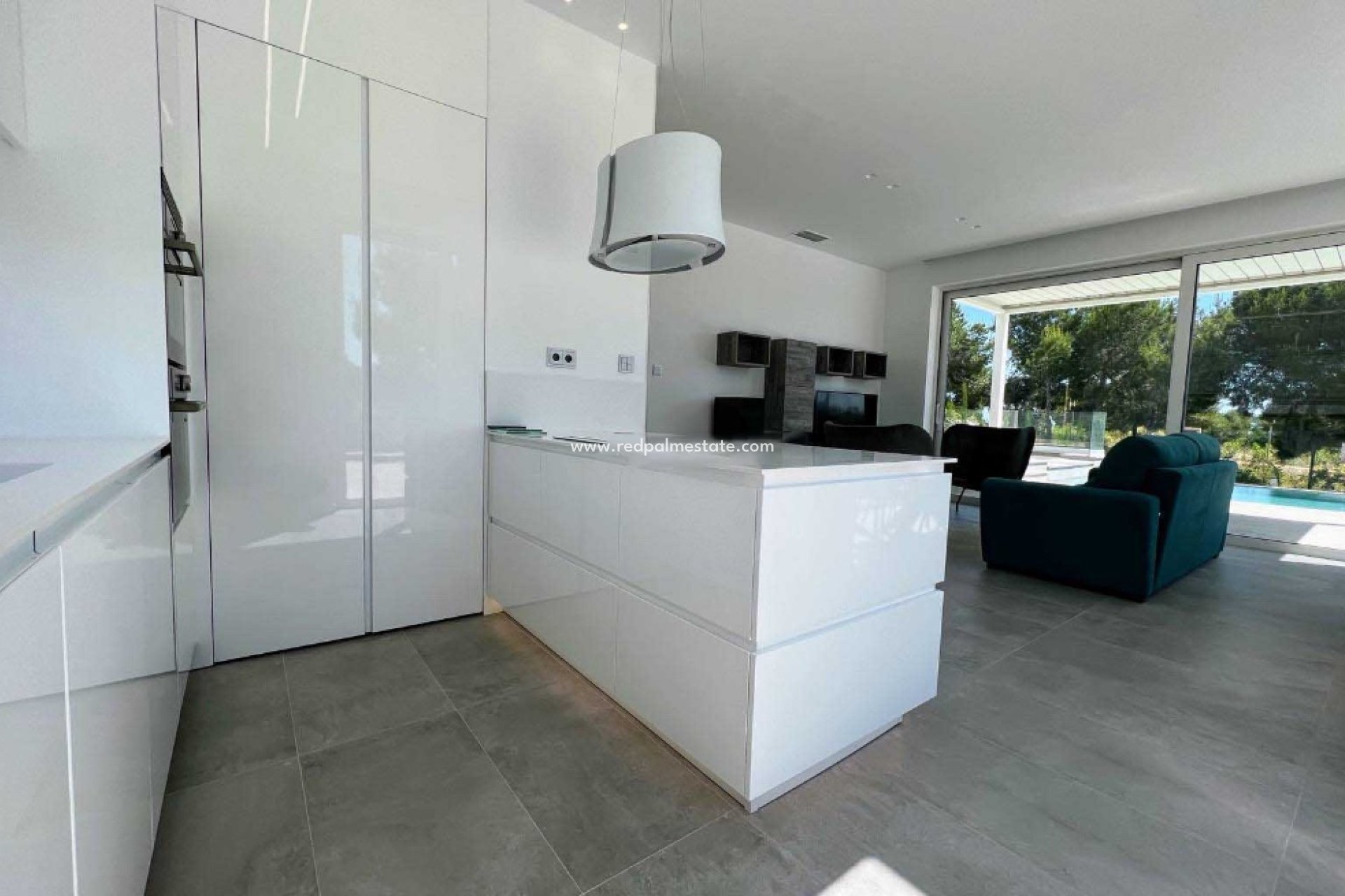 Resale - Villa -
Las Colinas Golf