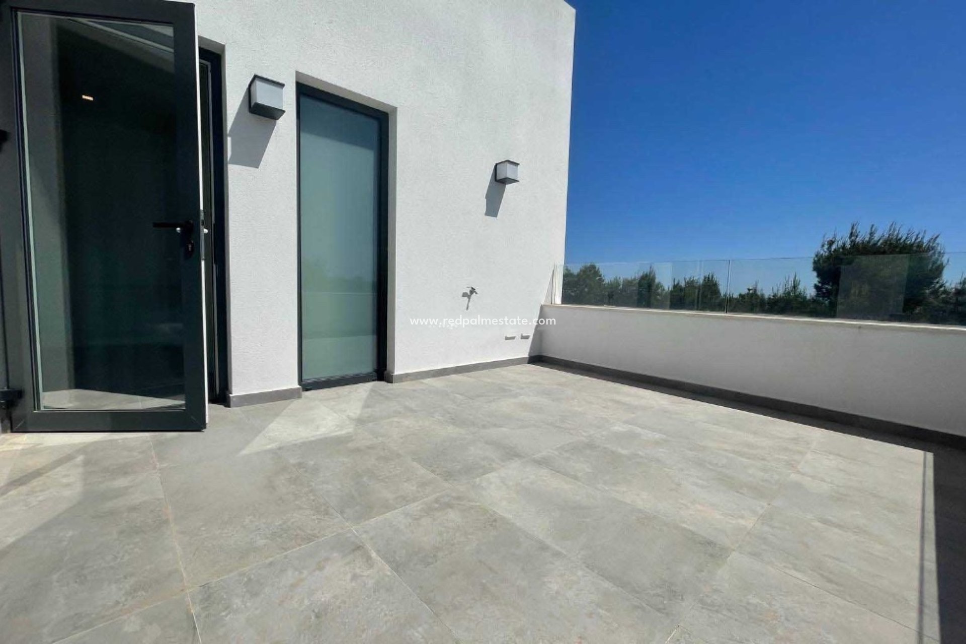 Resale - Villa -
Las Colinas Golf