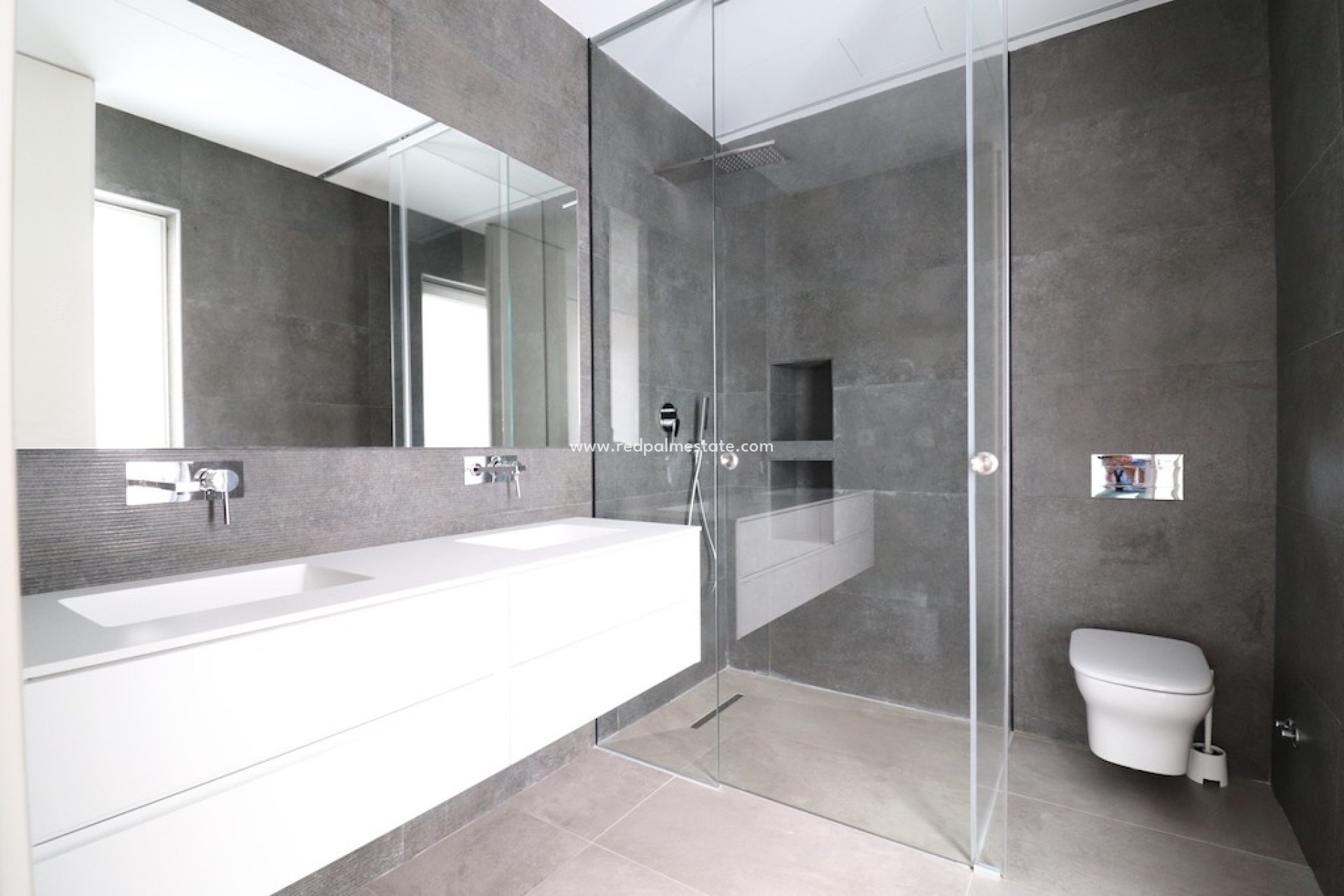 Resale - Villa -
Las Colinas Golf