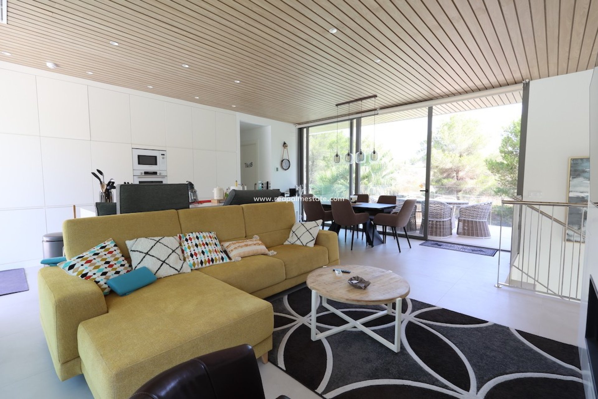 Resale - Villa -
Las Colinas Golf