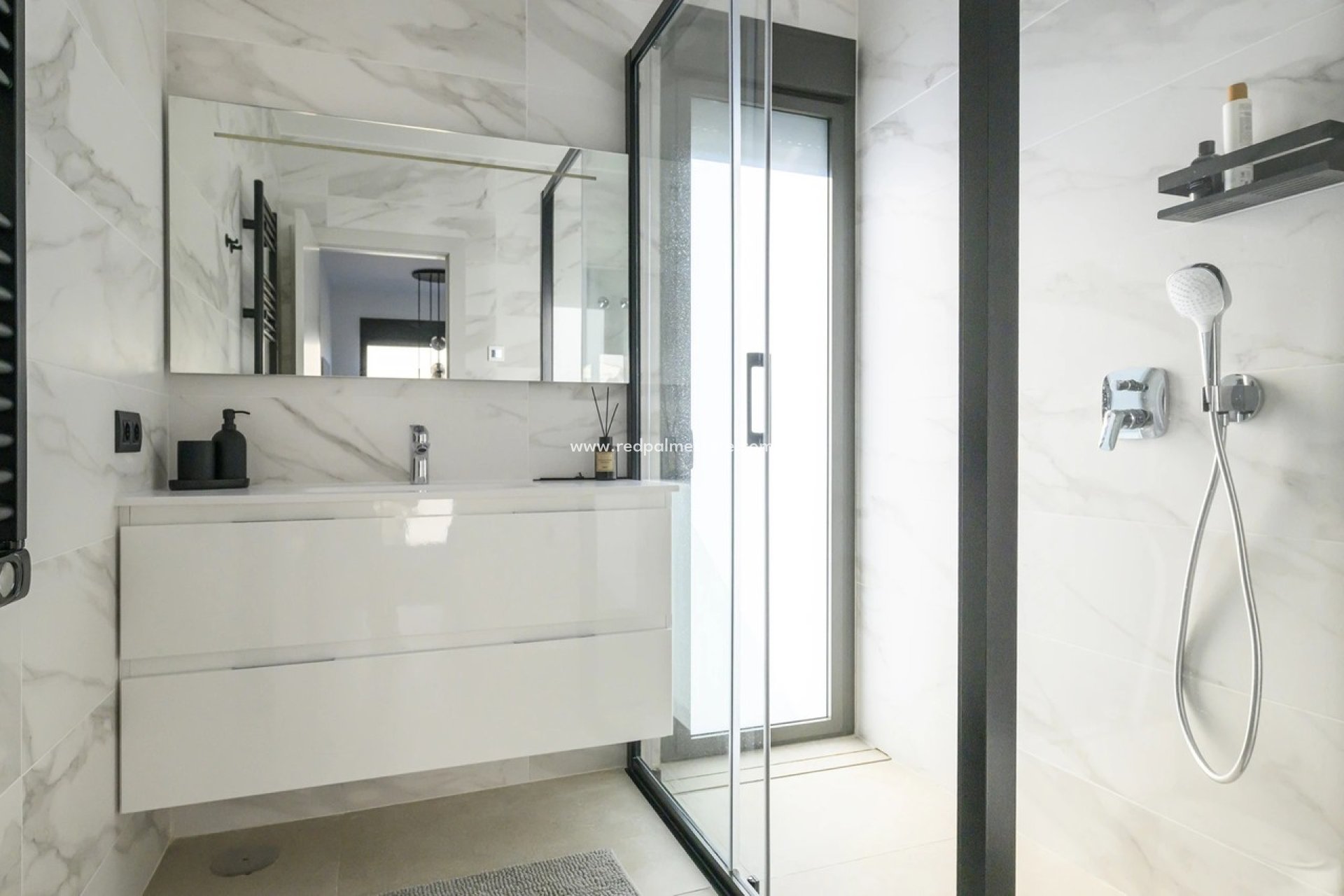 Resale - Villa -
Las Colinas Golf