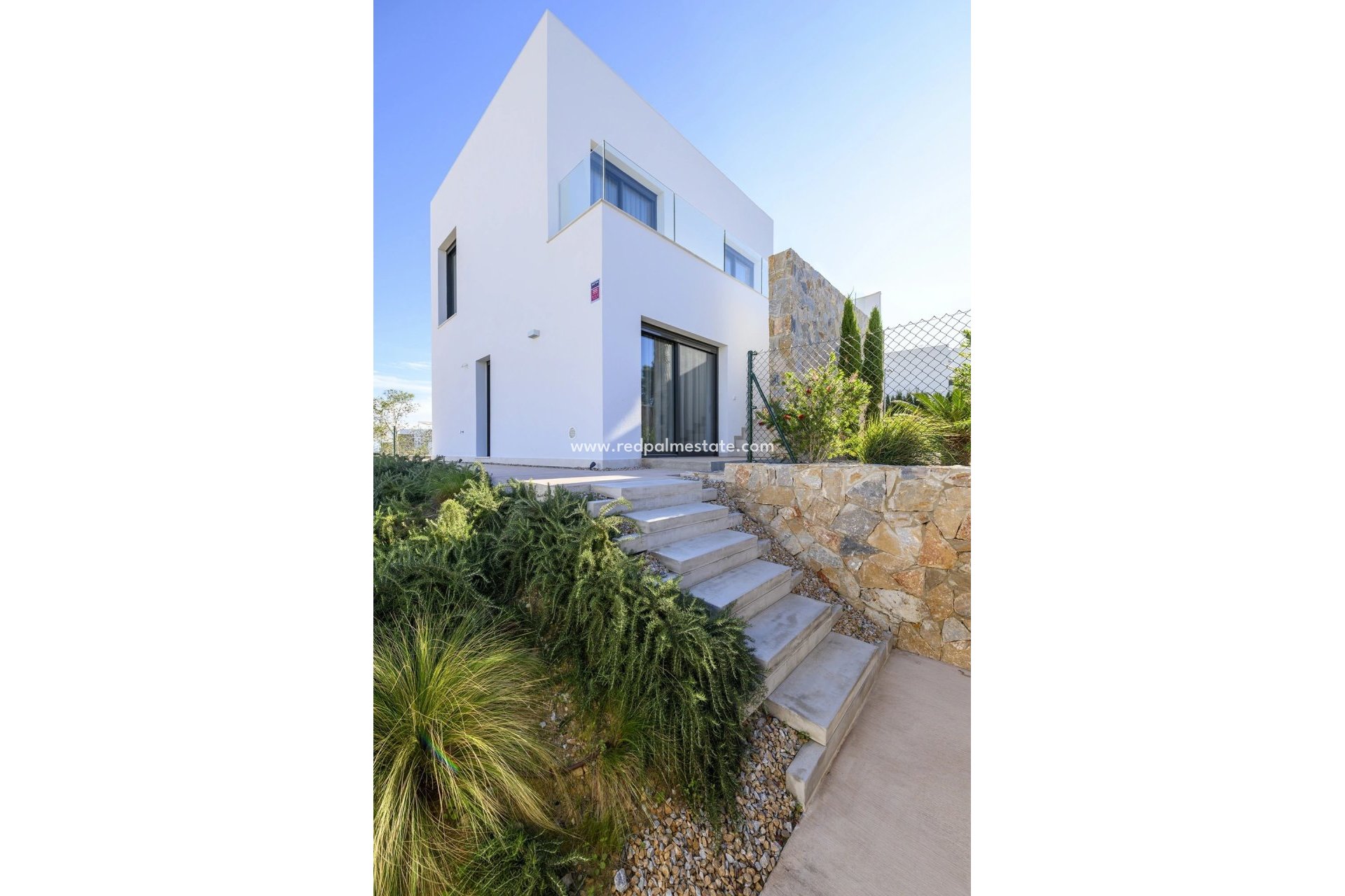 Resale - Villa -
Las Colinas Golf