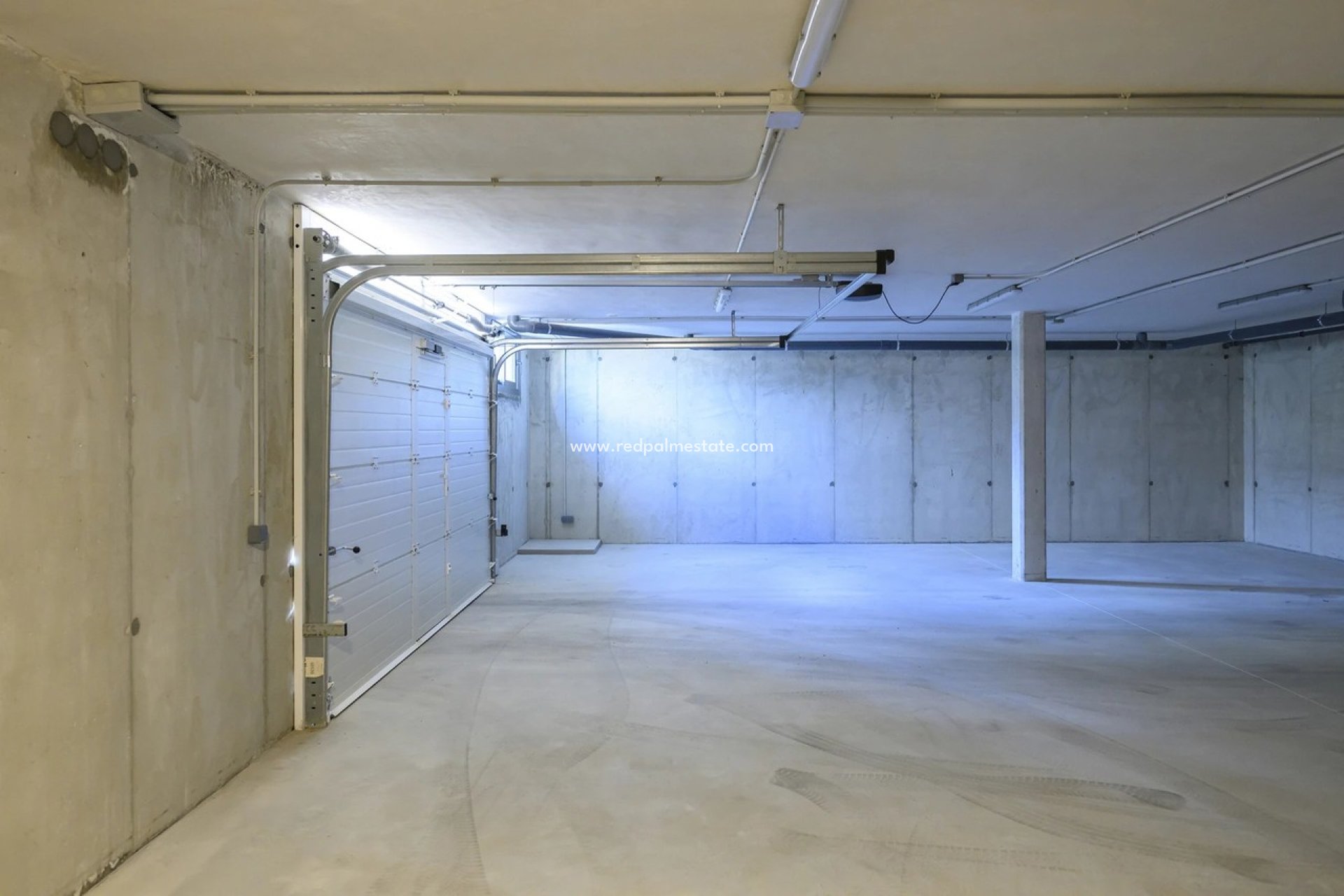 Resale - Villa -
Las Colinas Golf