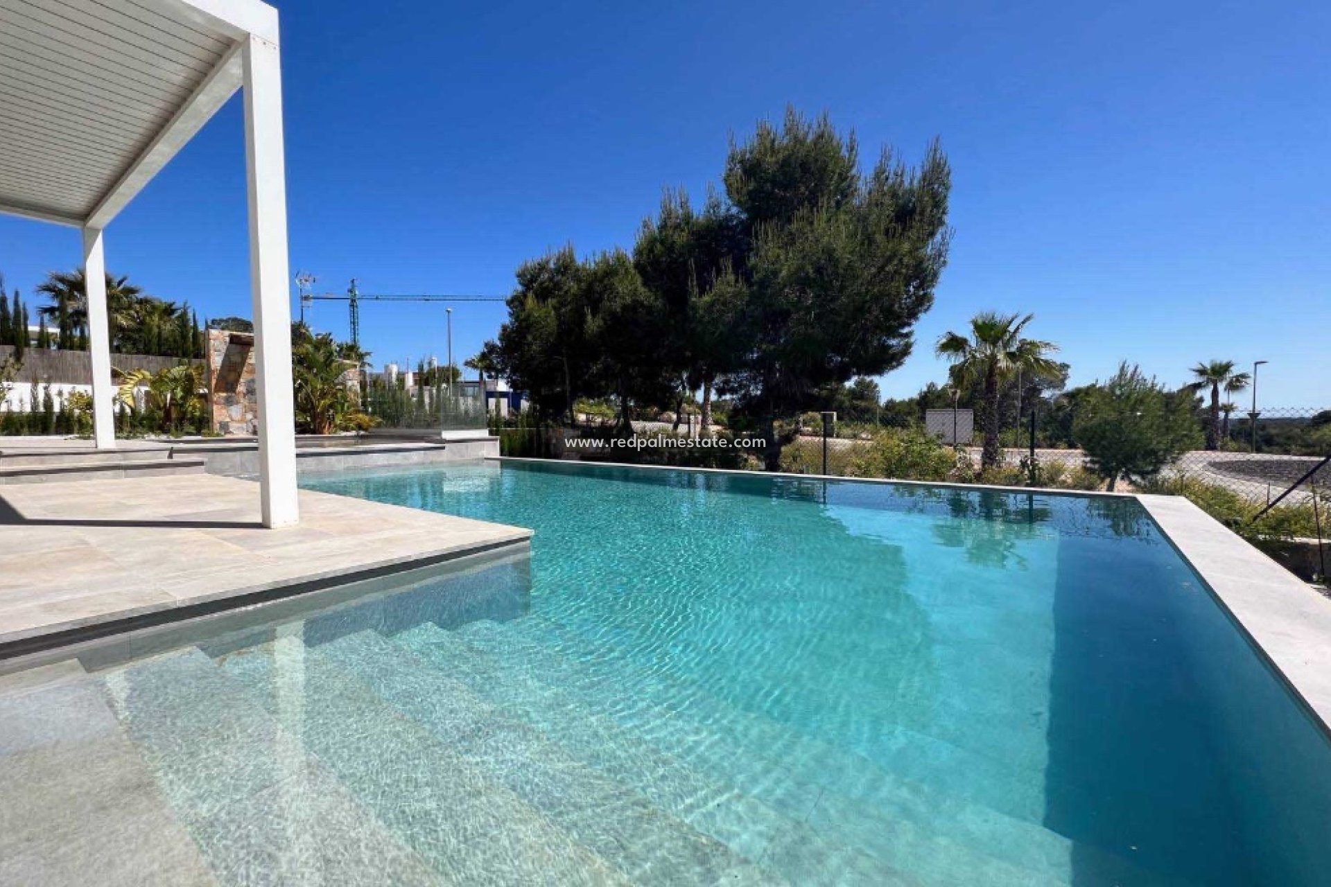 Resale - Villa -
Las Colinas - Las Colinas Golf