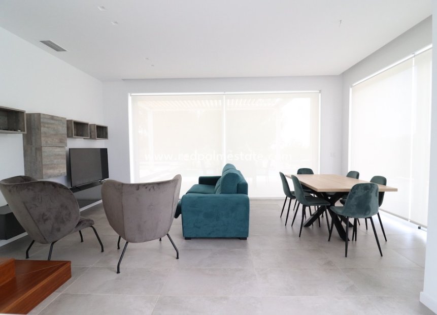 Resale - Villa -
Las Colinas - Las Colinas Golf