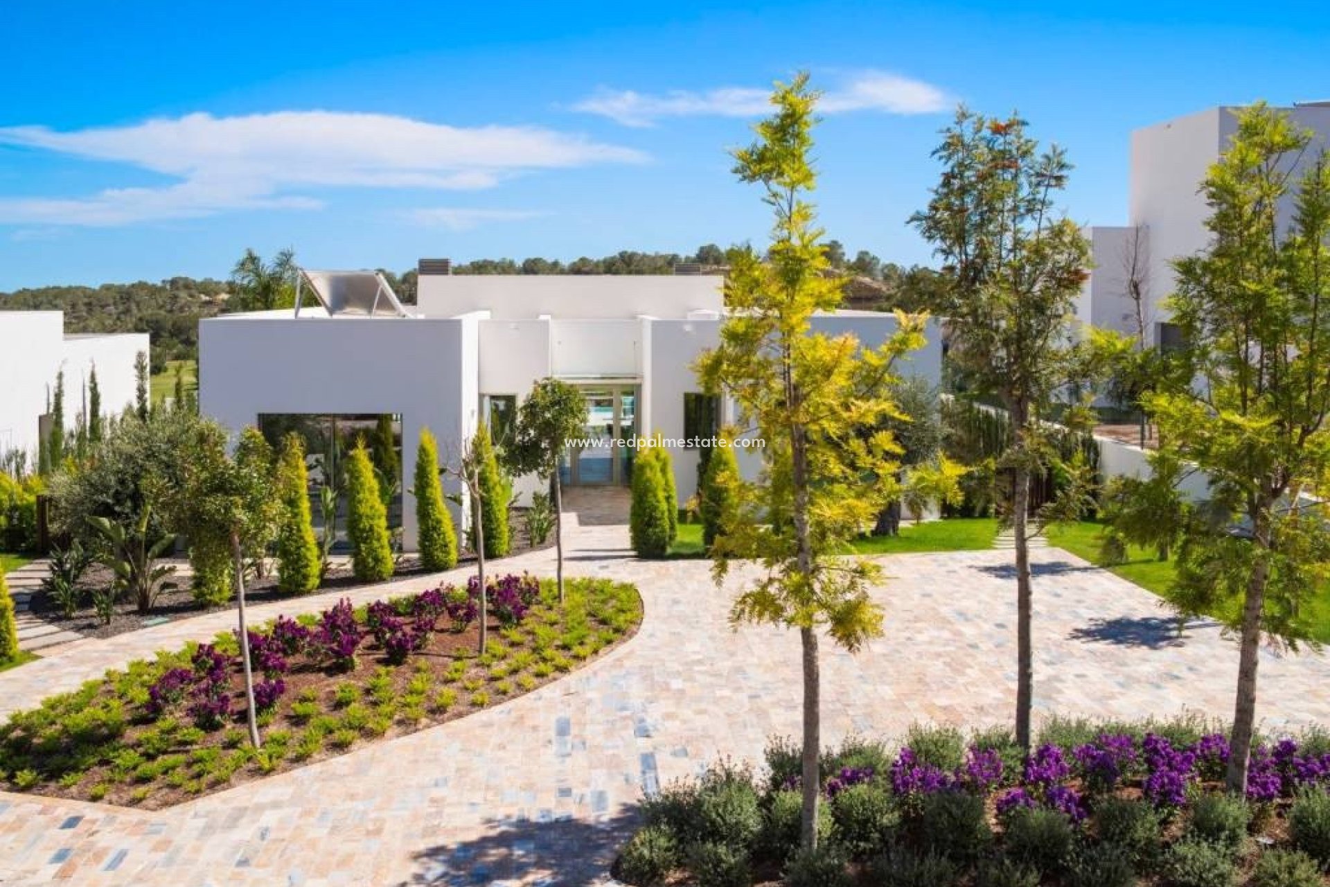 Resale - Villa -
Las Colinas - Las Colinas Golf