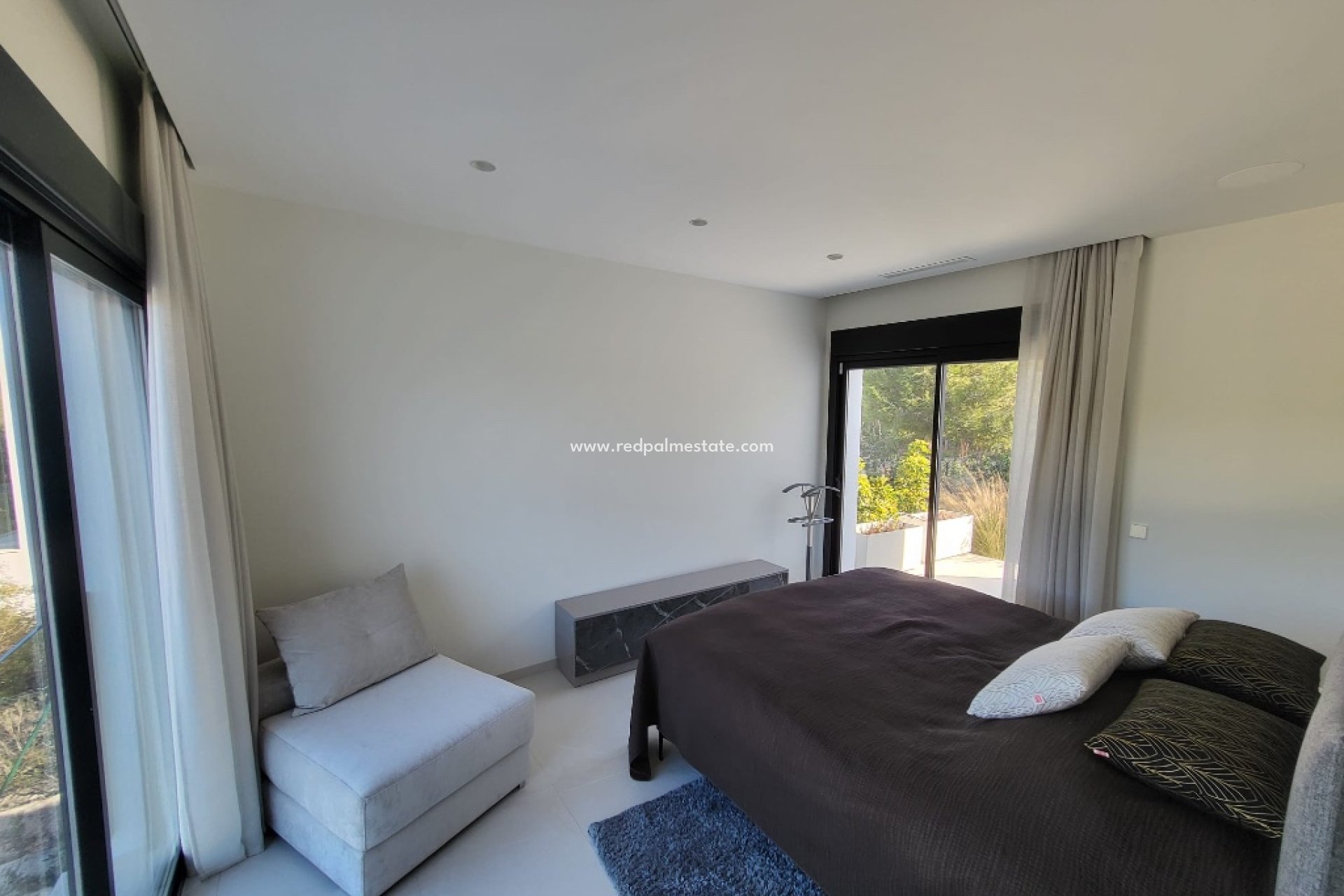 Resale - Villa -
Las Colinas - Las Colinas Golf