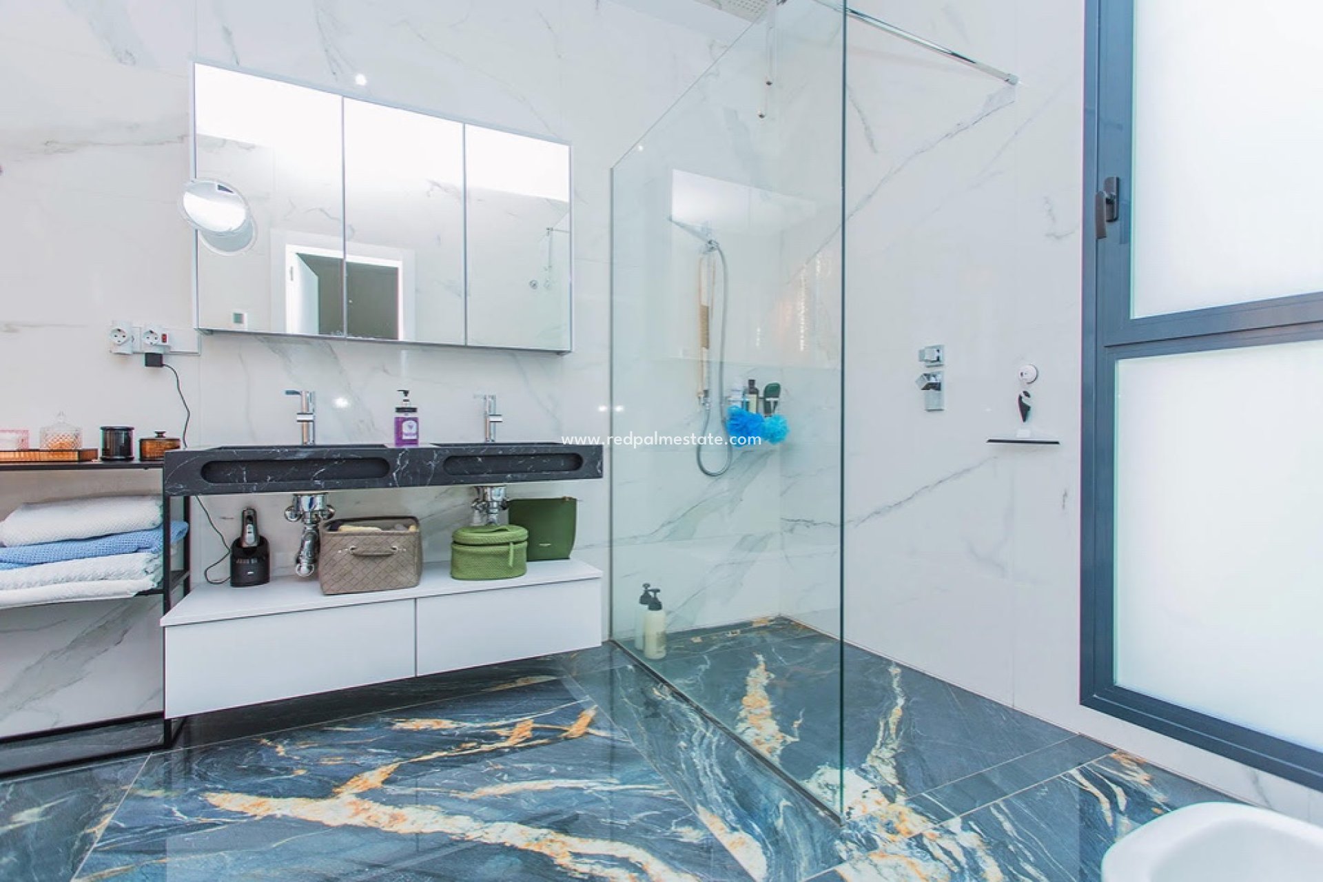 Resale - Villa -
Las Colinas - Las Colinas Golf