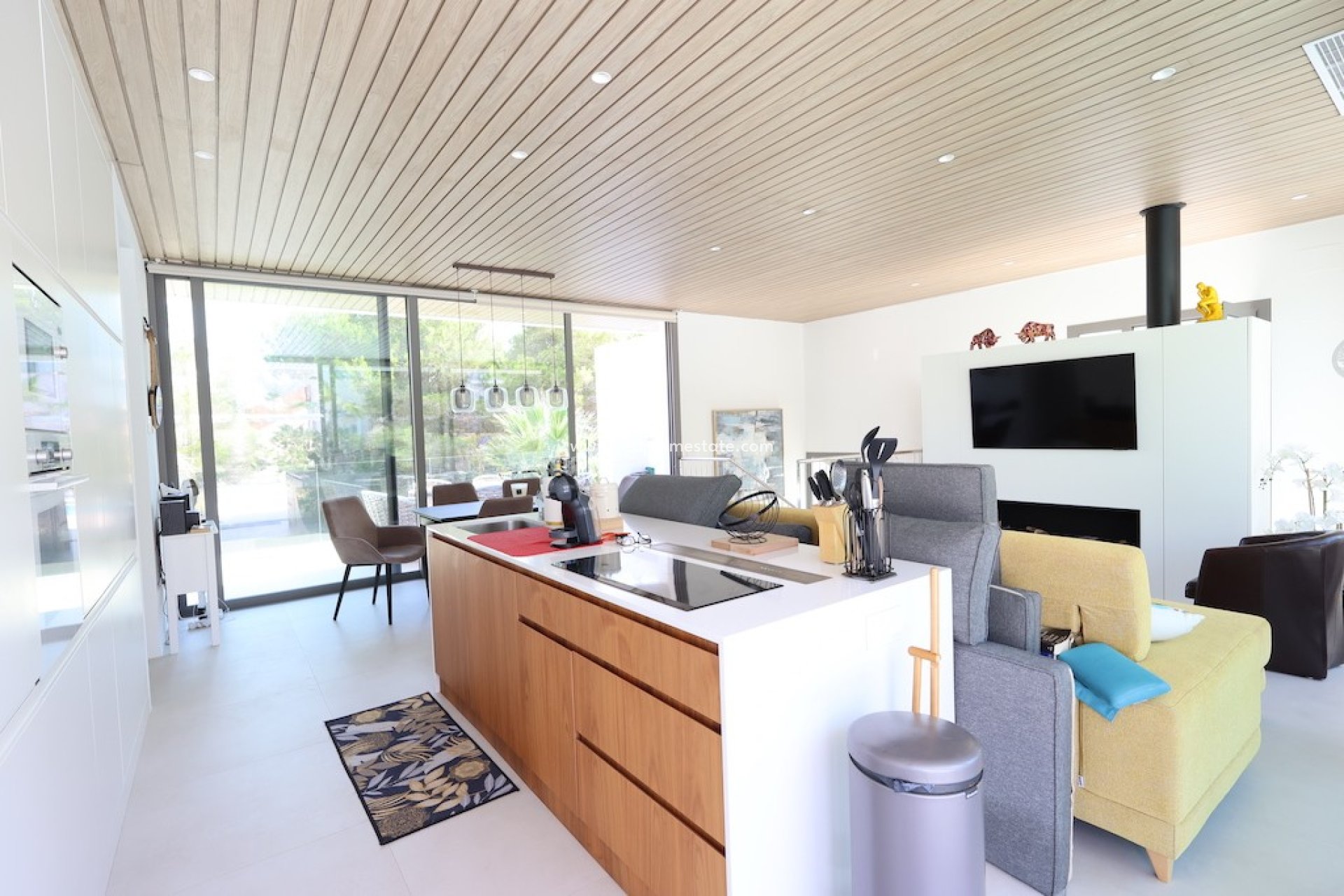 Resale - Villa -
Las Colinas - Las Colinas Golf