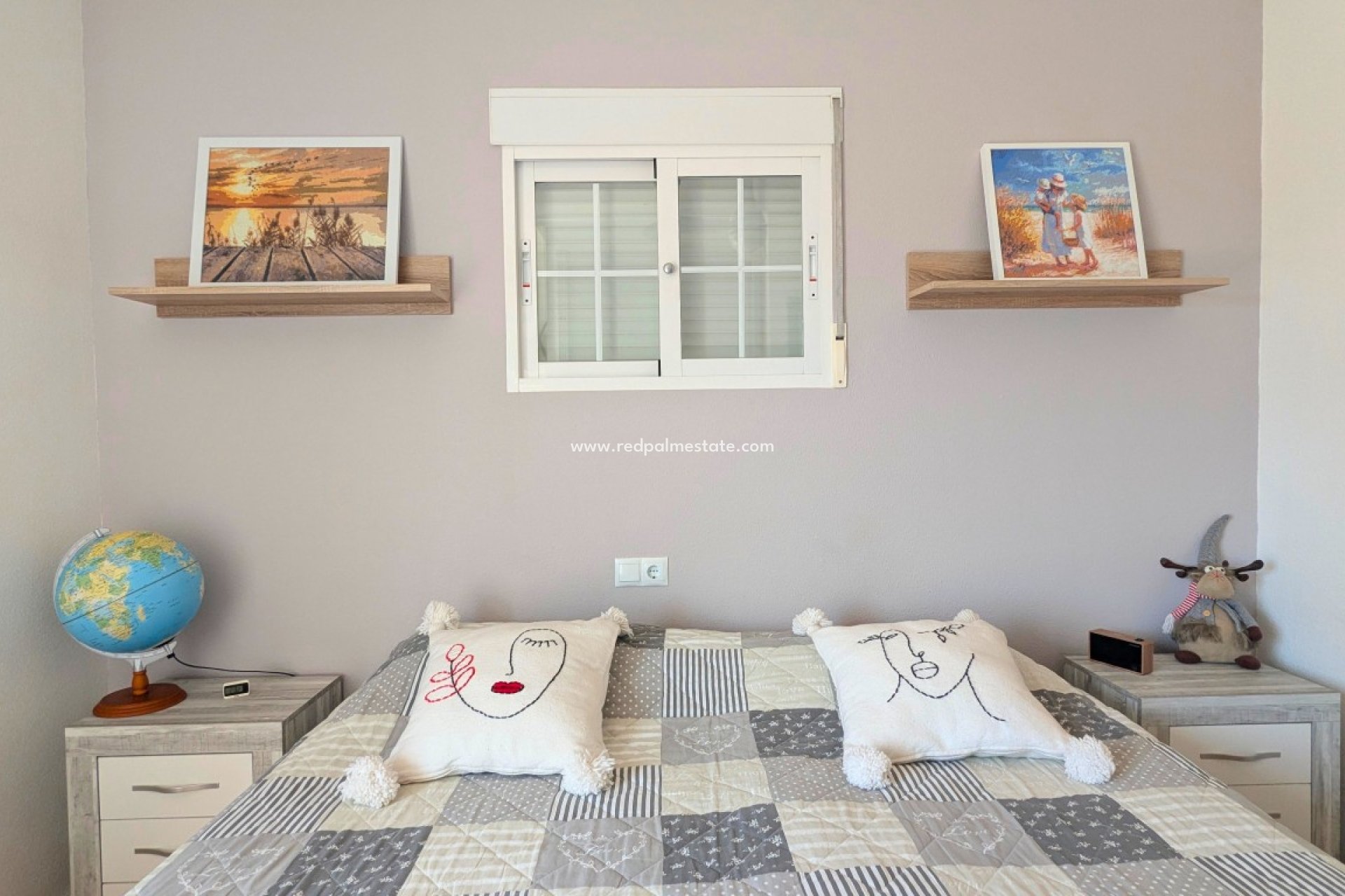 Resale - Villa -
Lo Crispin