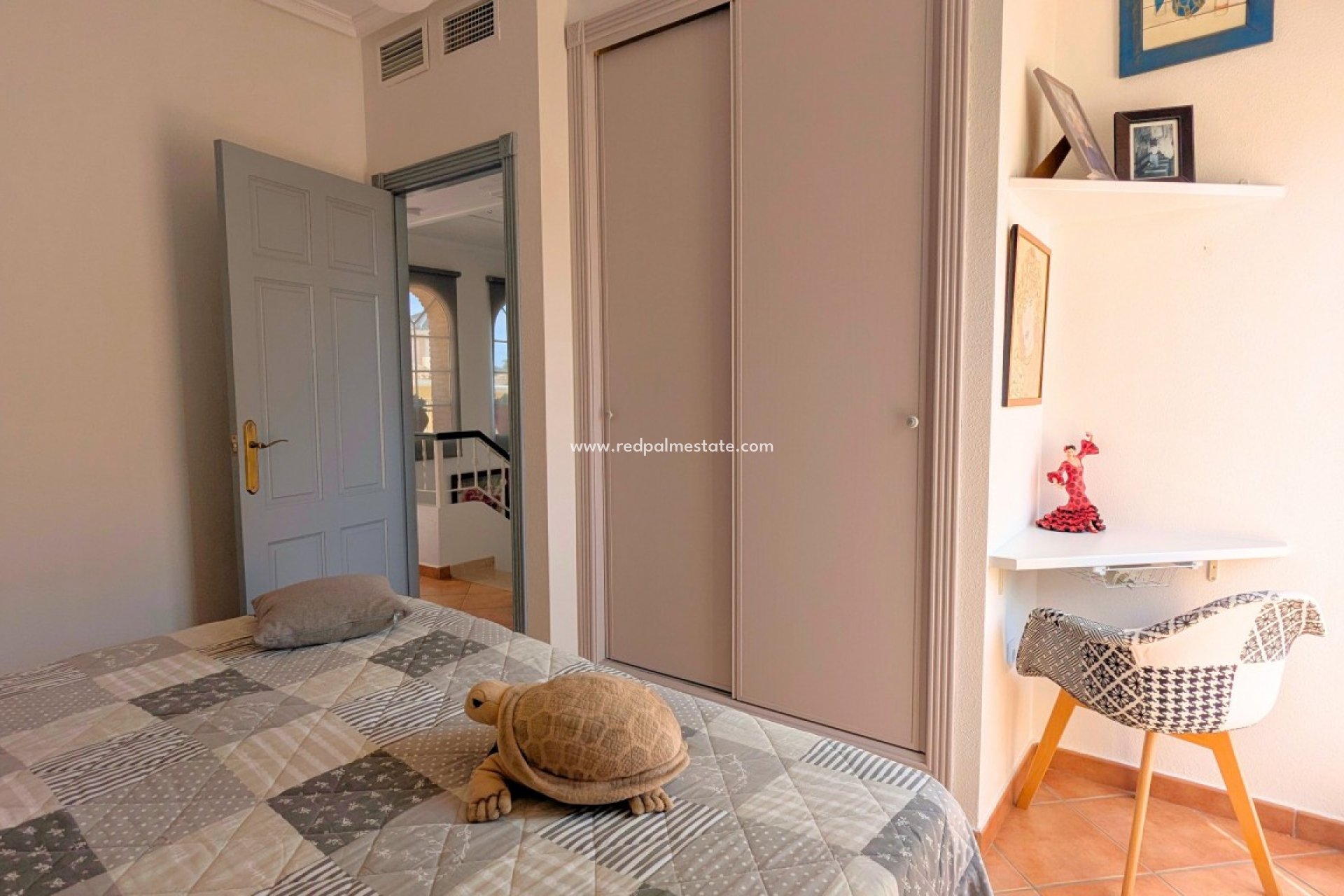 Resale - Villa -
Lo Crispin