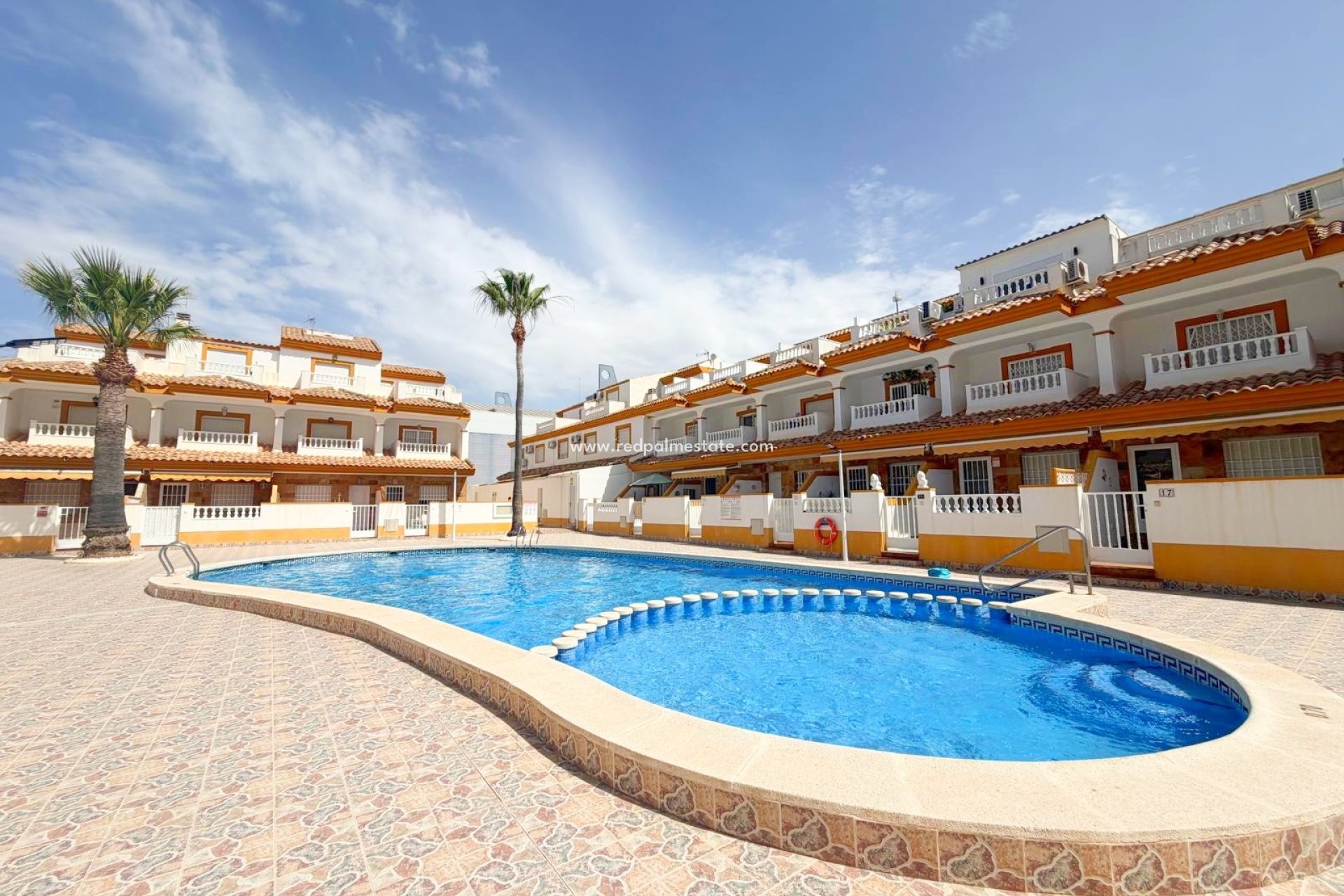 Resale - Villa -
Los Alczares - Los Alcazares