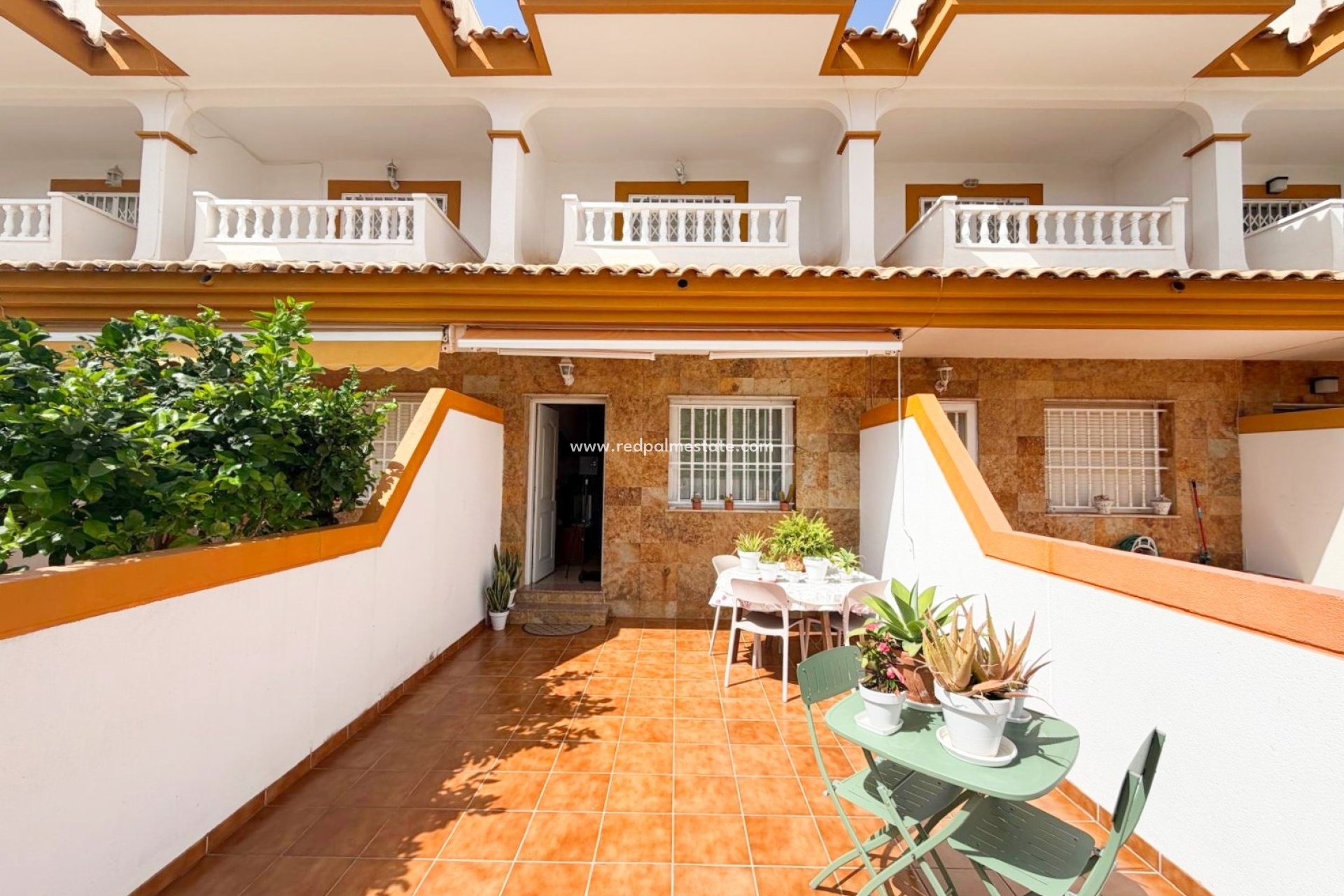 Resale - Villa -
Los Alczares - Los Alcazares