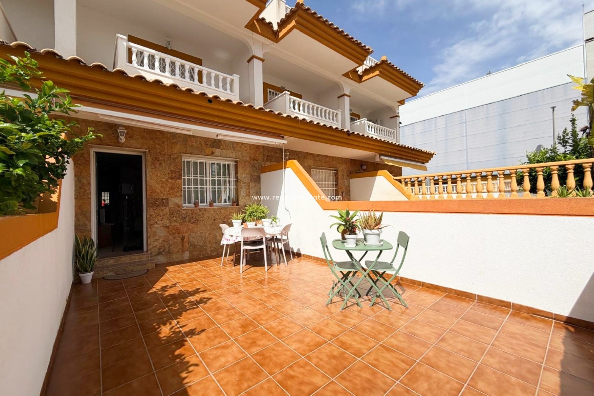 Resale - Villa -
Los Alczares - Los Alcazares