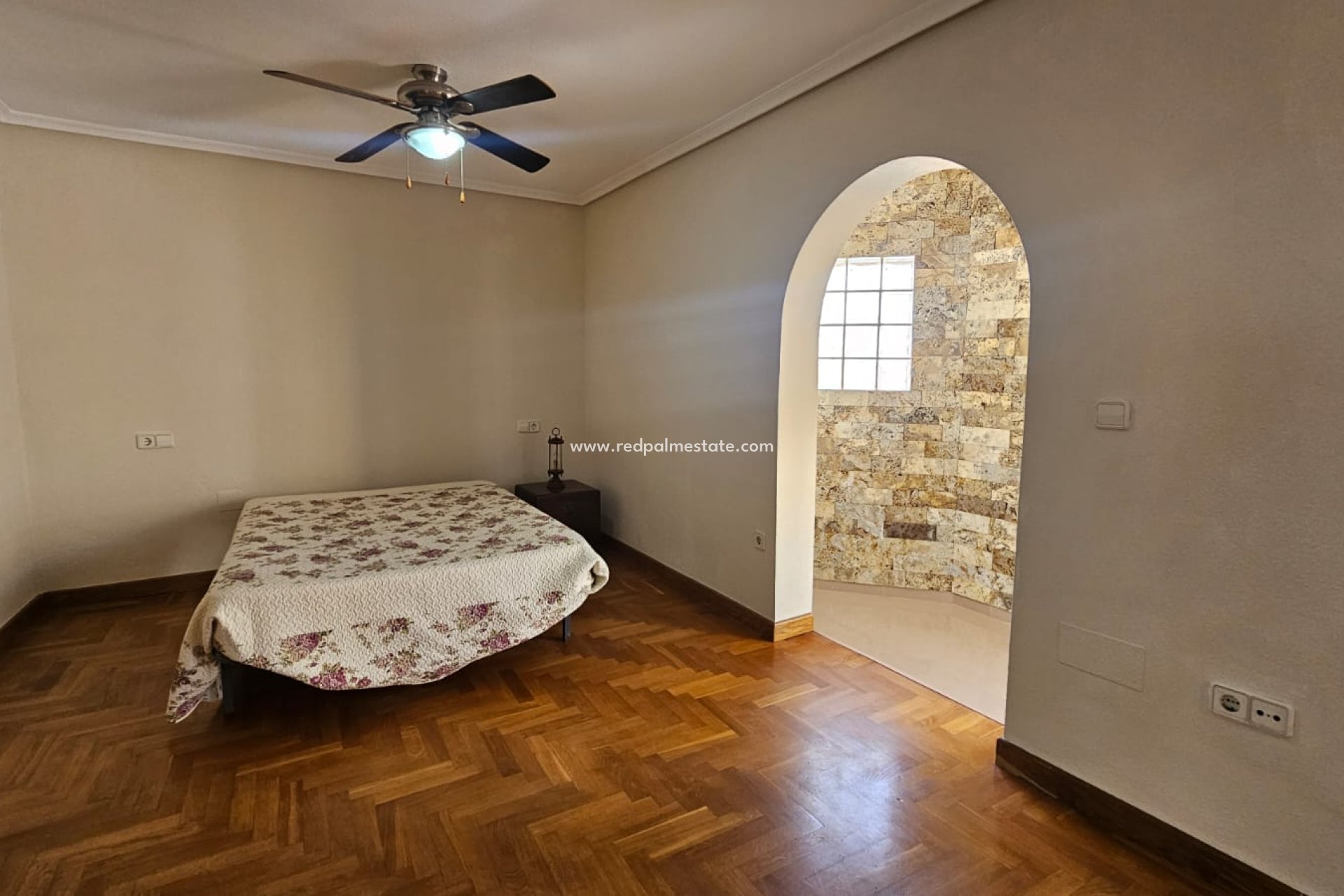 Resale - Villa -
Los Alczares - Los Alcazares