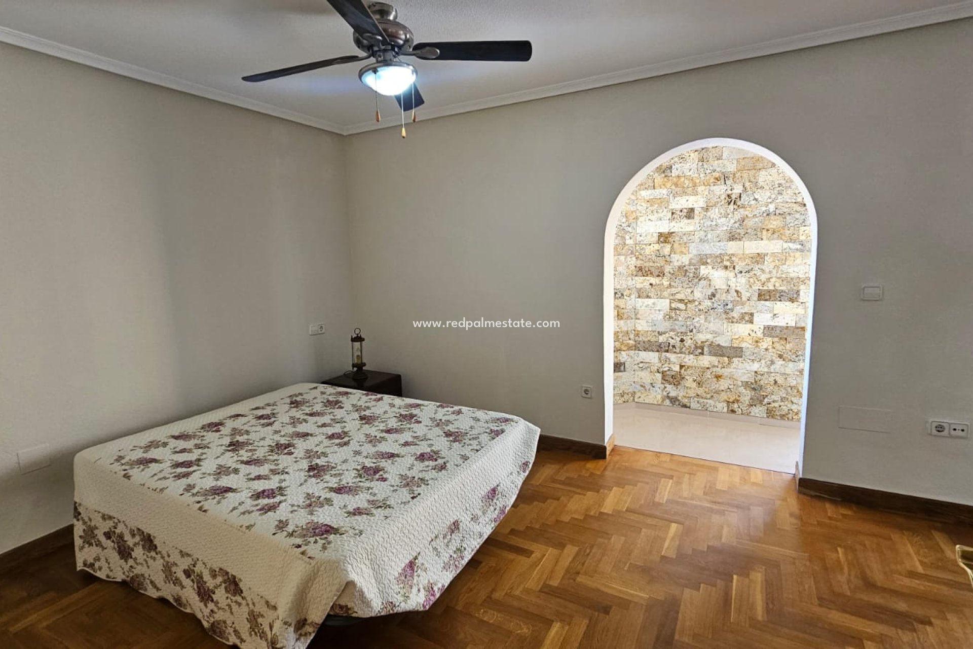 Resale - Villa -
Los Alczares - Los Alcazares